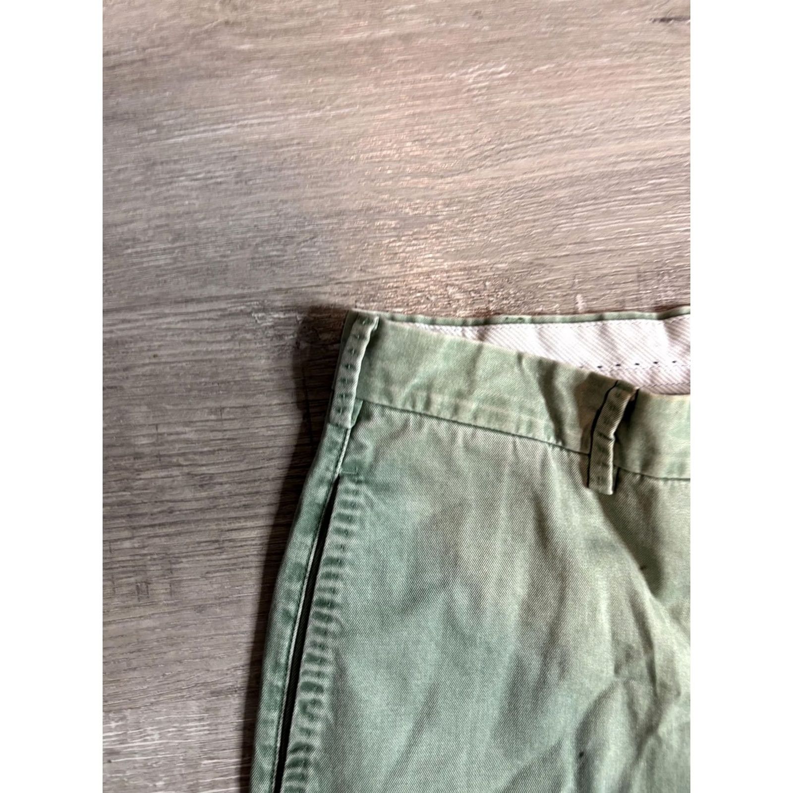 Peter Millar Peter Millar Shorts Mens 36 Green Canvas Chino Casual Flat Front Pockets Summer Mens 36 Green Canvas Chino Shorts Size US 36 / EU 52 - 2 Thumbnail