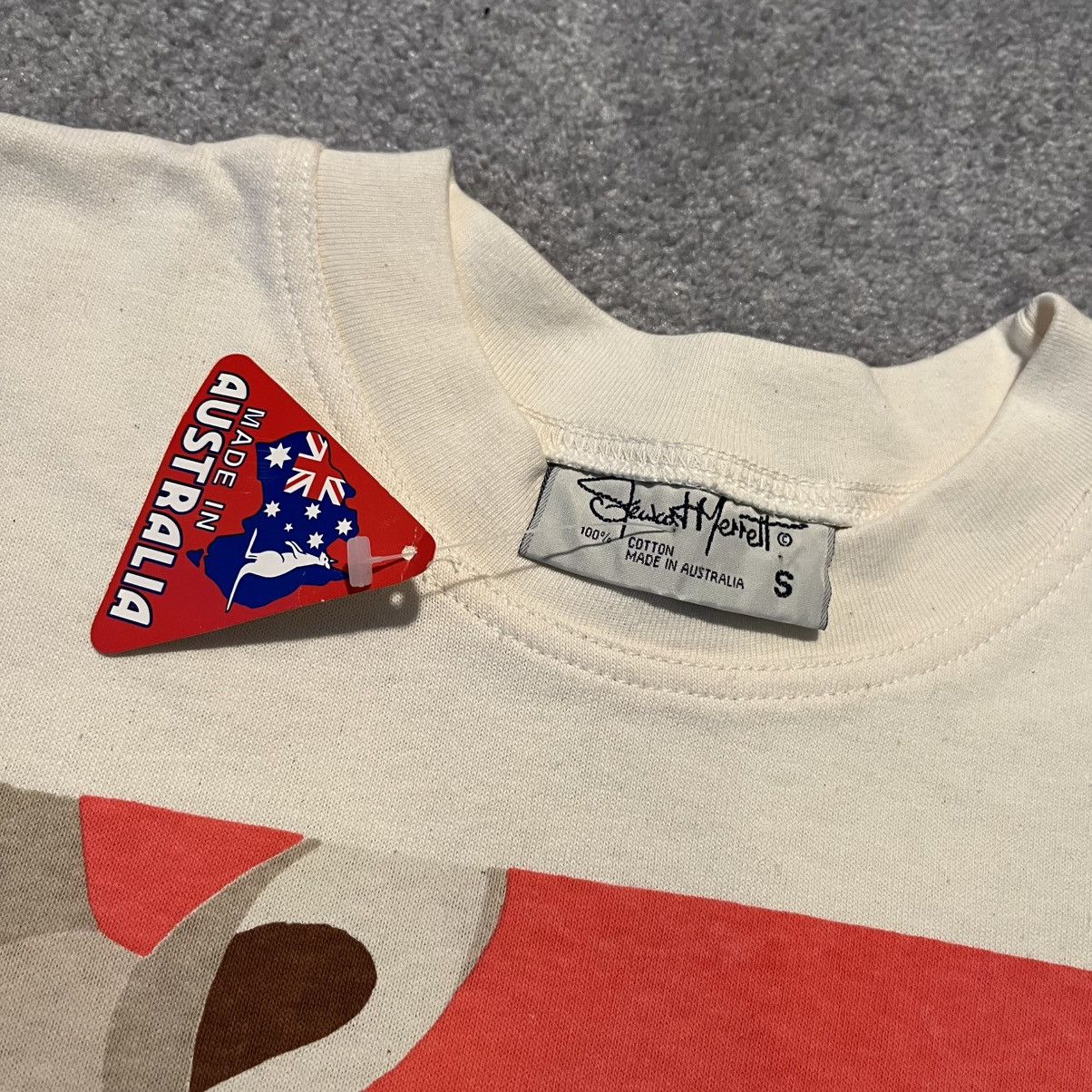 Vintage New Vintage 1990s Stewart Merrett Kangaroo Australia Art Tee Size US L / EU 52-54 / 3 - 5 Thumbnail