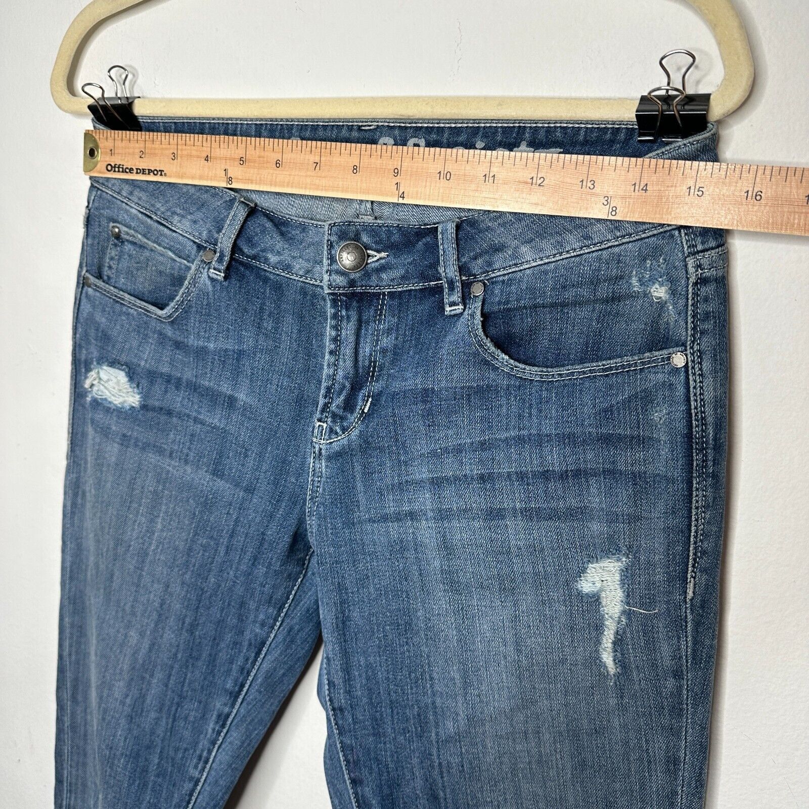 Other Articles of Society Kendra Distressed Jean Two Back Pocket 2 Size 26" / US 2 / IT 38 - 5 Thumbnail