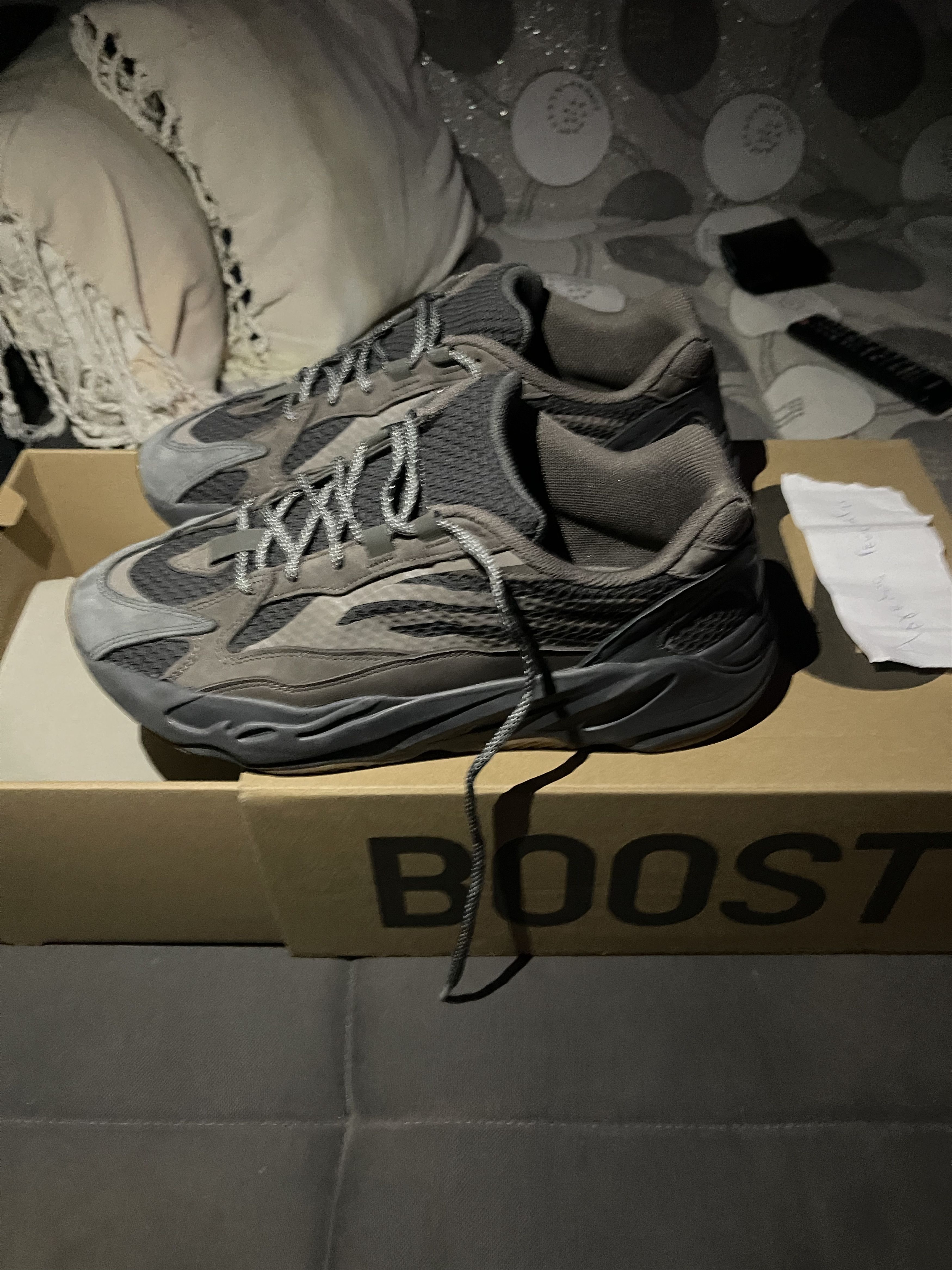 Yeezy Yeezy 700 GEODE Size US 12.5 / EU 45-46 - 3 Thumbnail