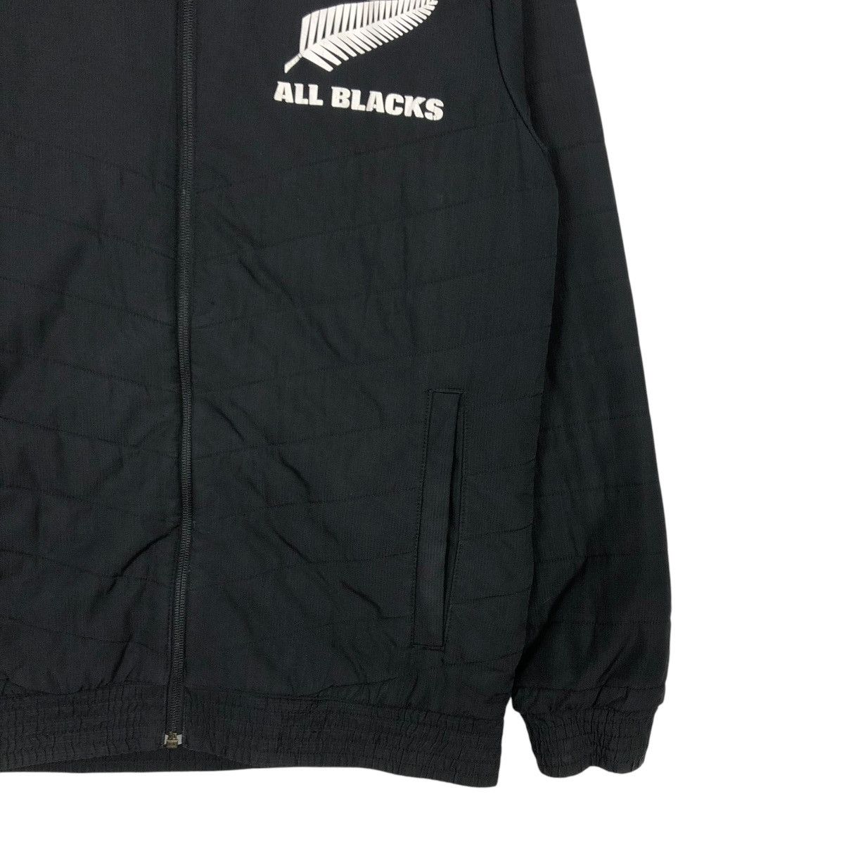 Adidas 🔥VINTAGE BOMBER JACKET ADIDAS ALL BLACK BIG LOGO Size US L / EU 52-54 / 3 - 7 Thumbnail