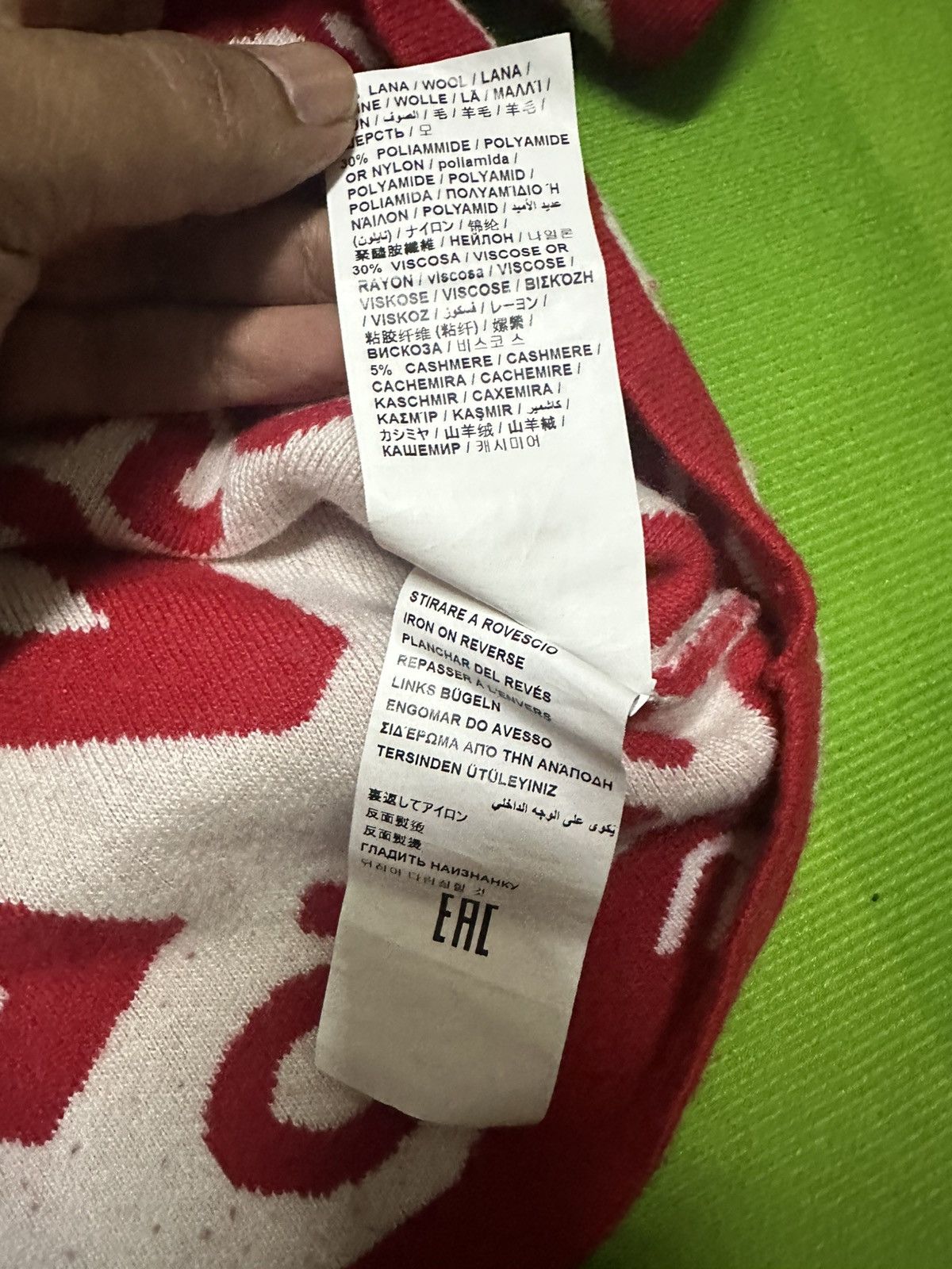 Love Moschino Love Moschino sweaters fullprint Size M / US 6-8 / IT 42-44 - 5 Thumbnail