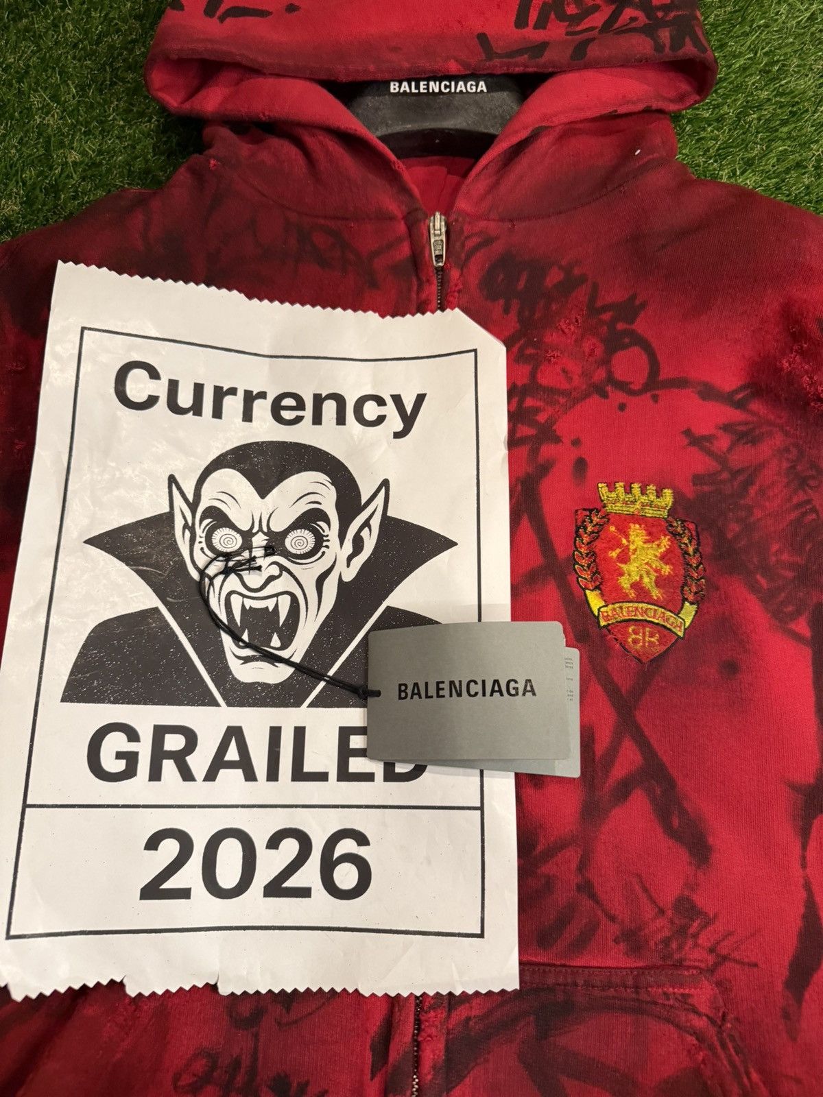 Balenciaga Balenciaga Skater Graffiti Zip Hoodie in Red Mudshow Size US S / EU 44-46 / 1 - 7 Thumbnail