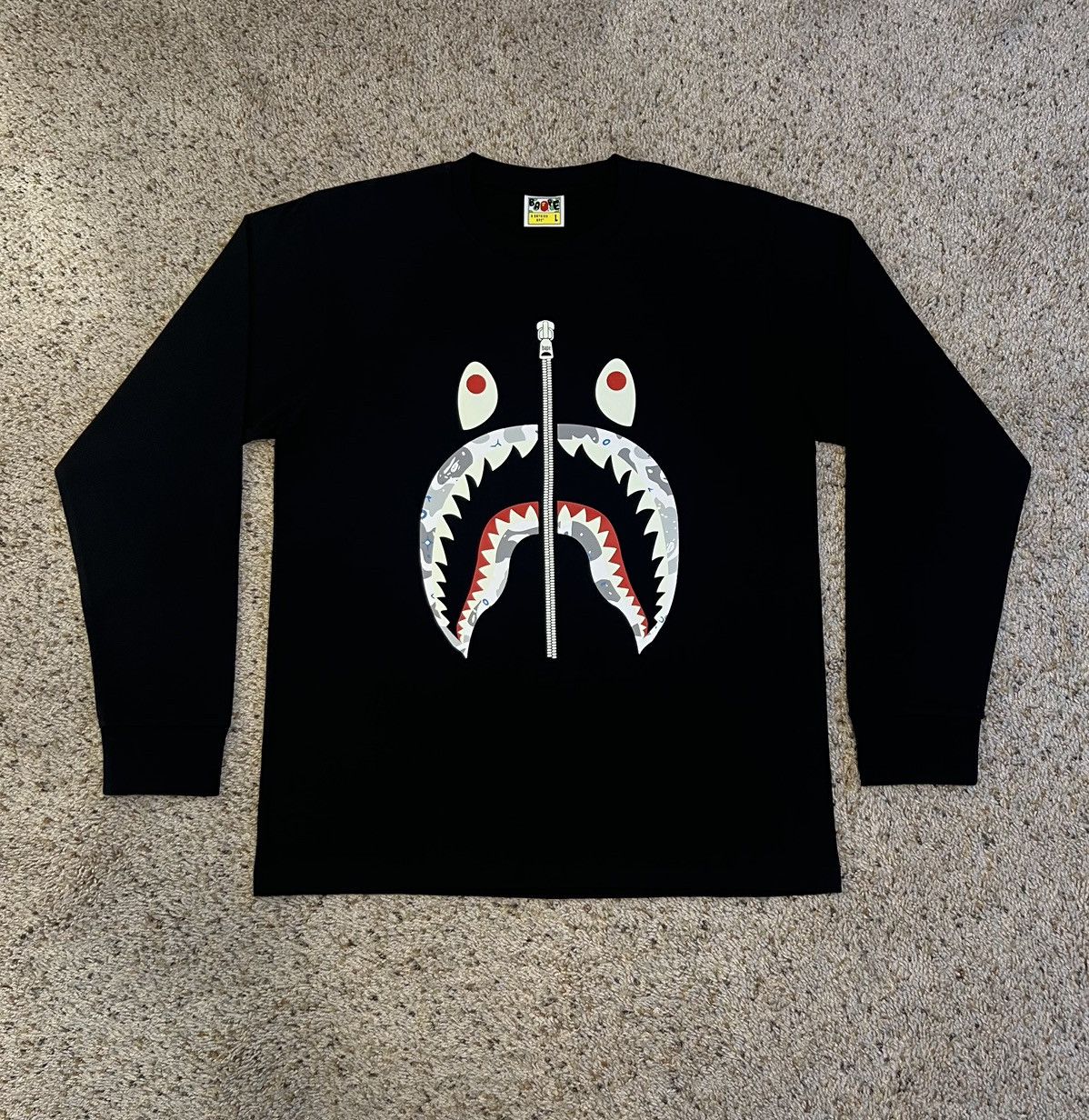 Bape Bape Space Camo Ls Tee 2019 Size US L / EU 52-54 / 3 - 1 Thumbnail