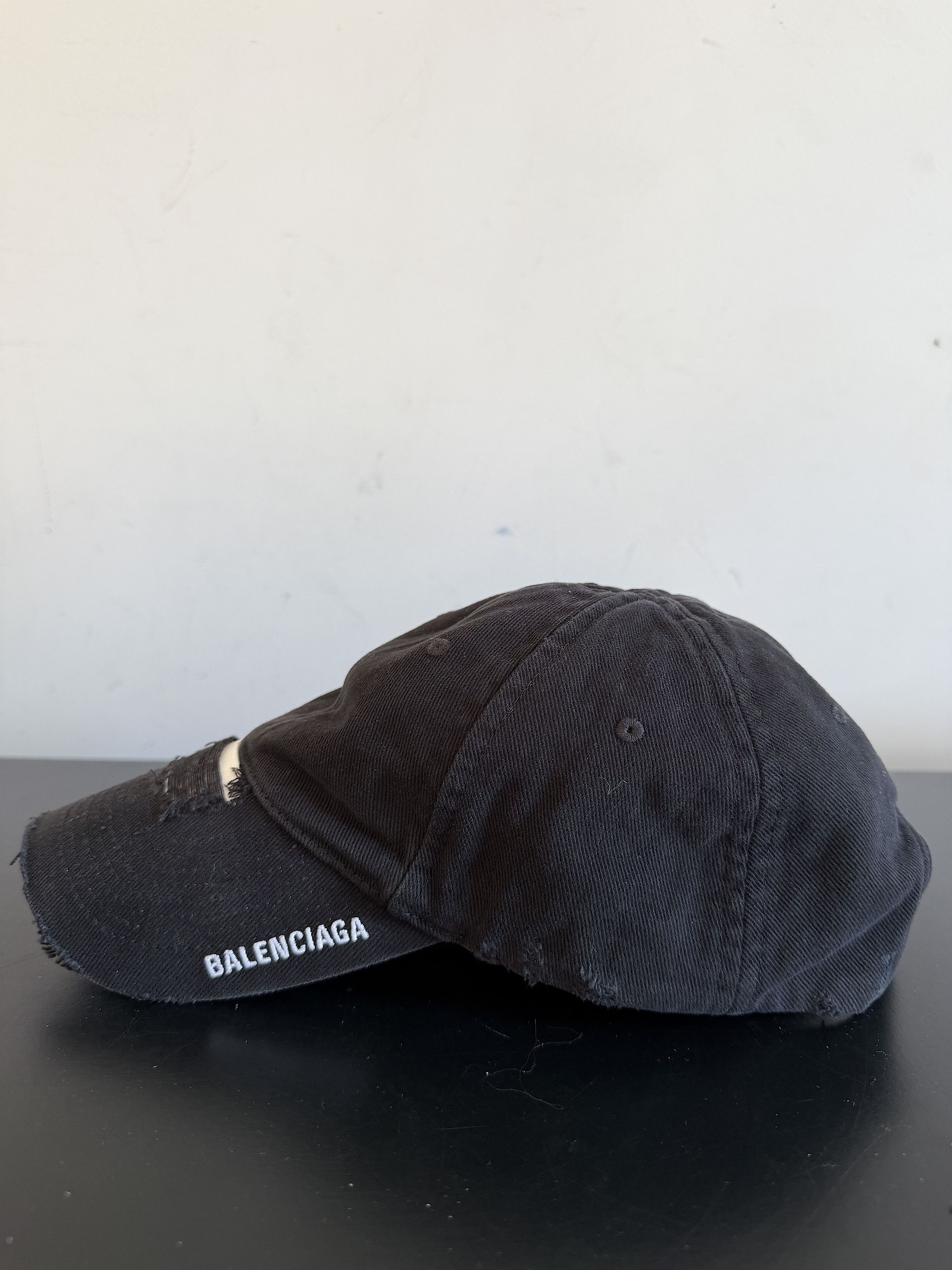 Balenciaga New Distressed Brim Logo Cap (M) 57 CM Size ONE SIZE - 4 Thumbnail