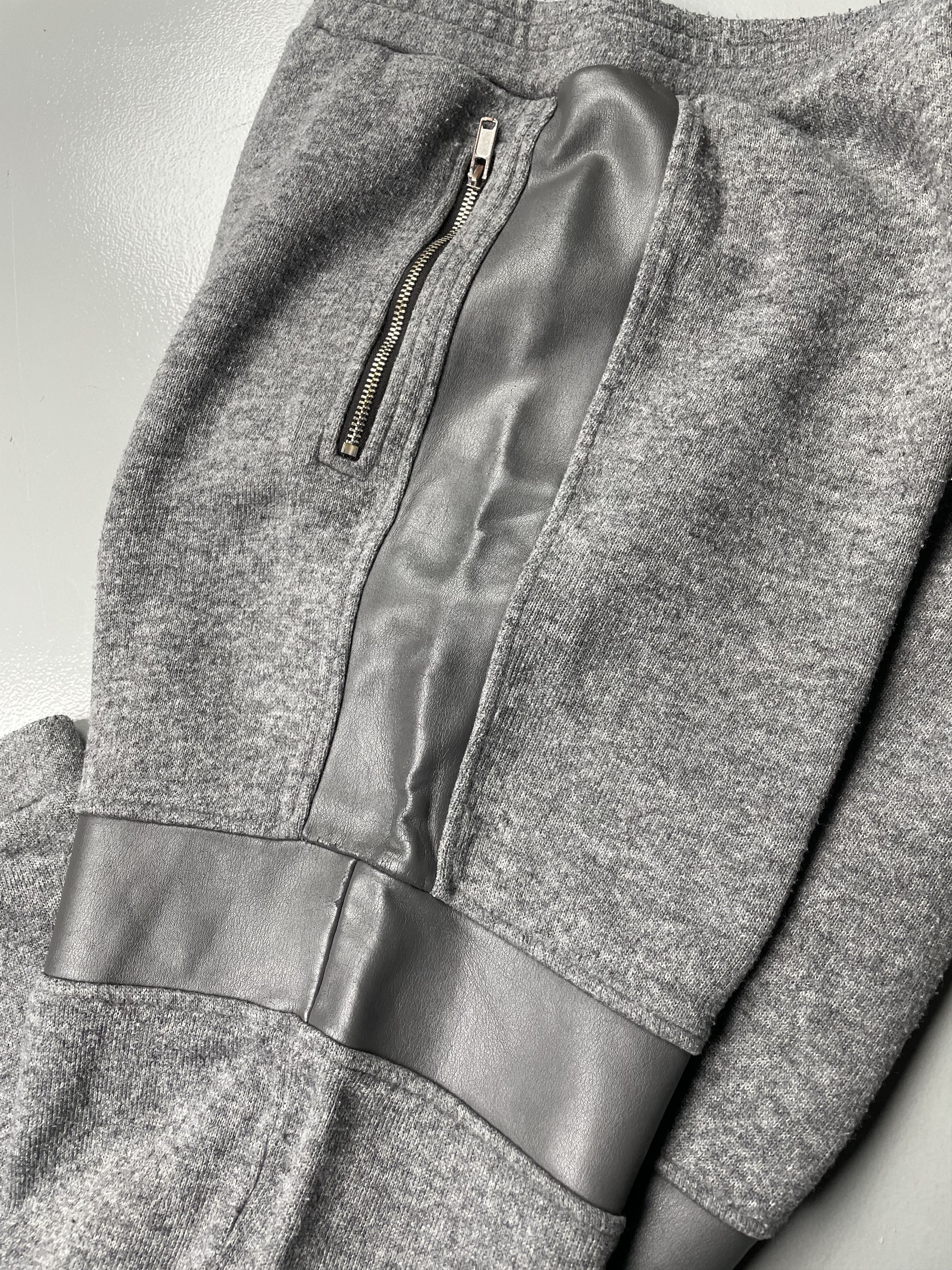 Gosha Rubchinskiy Gosha Rubchinskiy A/W 2017 wool sweatpants (grey) Size US 31 - 13 Thumbnail