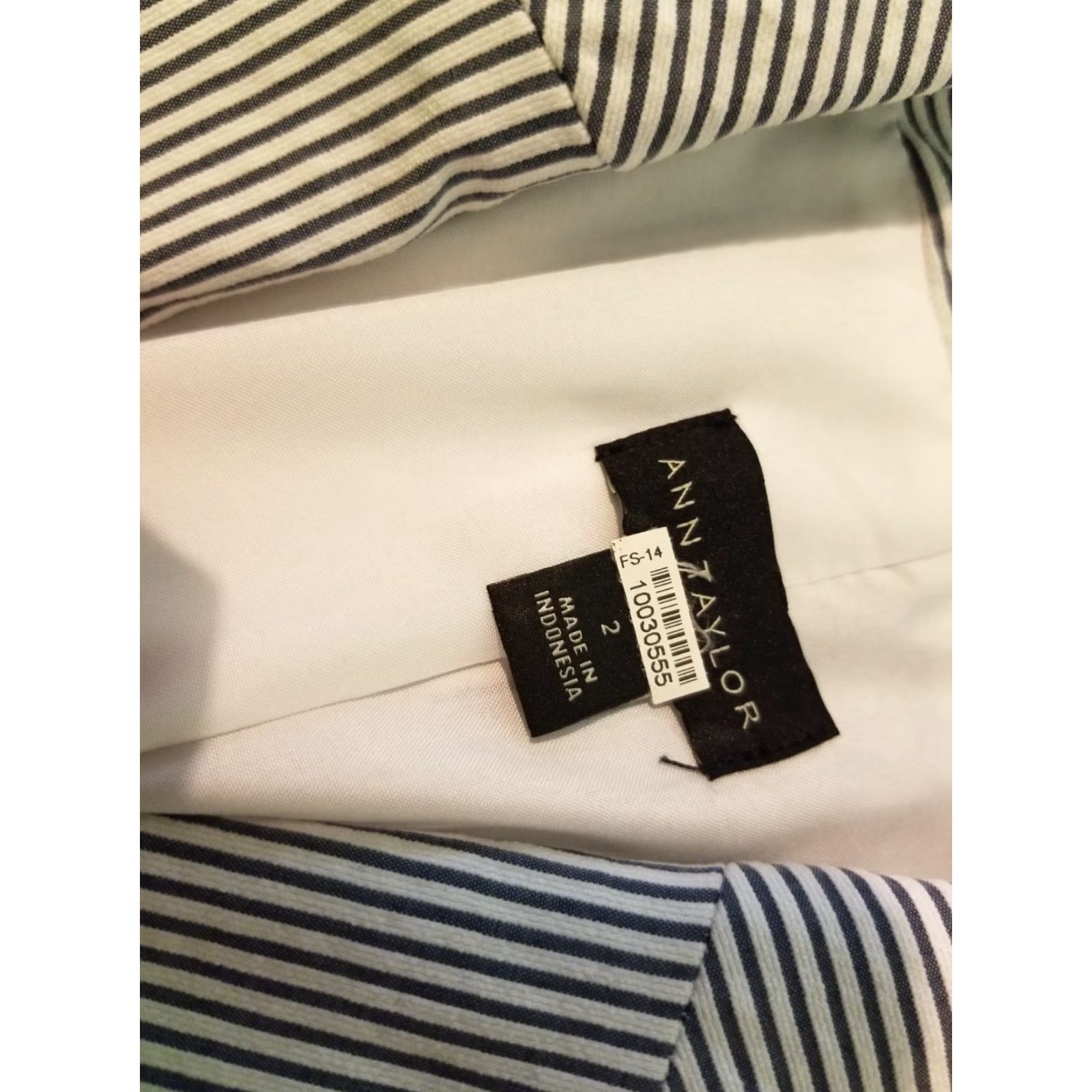 Ann Taylor Womens Ann Taylor Jacket Blazer 2 Blue Jacket Blazer Womens Regular Lined Notch Lapel Dressy Classic Business Casual Cotton Solid Short Sleeve? Size XS / US 0-2 / IT 36-38 - 3 Thumbnail