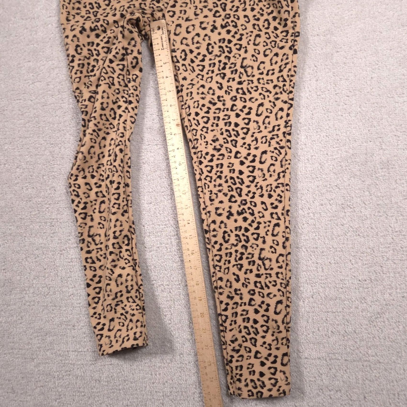 Vintage Chico's Pants Womens 8R Beige Animal Print Ponte Pull On Stretch Jegging Skinny Size 30" / US 8 / IT 44 - 7 Thumbnail