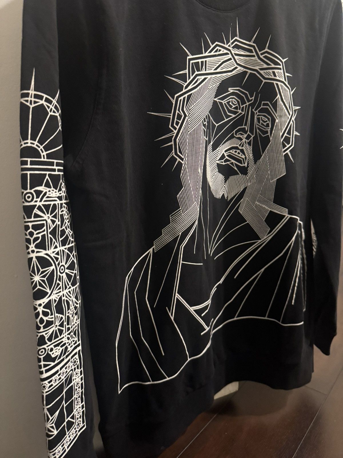 Givenchy Givenchy jesus crewneck Size US S / EU 44-46 / 1 - 2 Thumbnail