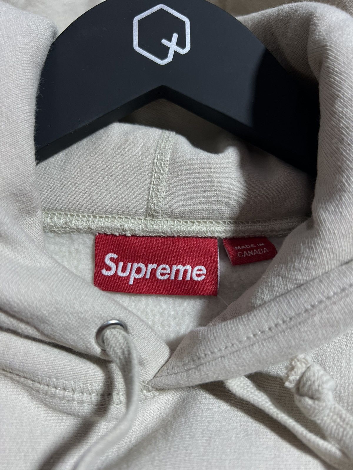 Supreme Supreme Cream Box Logo Hoodie Size US S / EU 44-46 / 1 - 3 Thumbnail