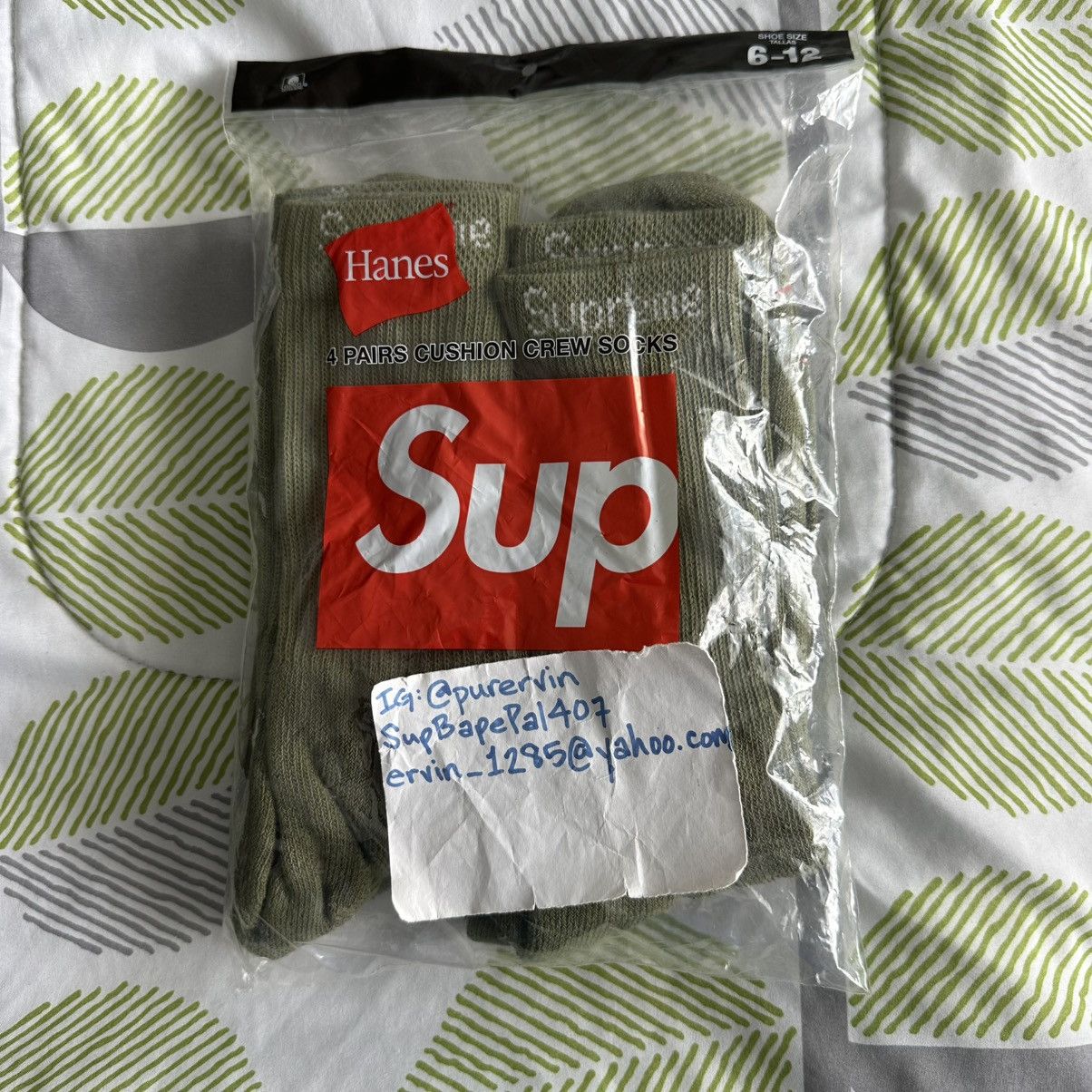 Hanes × Supreme Crew Socks Olive Size ONE SIZE - 1 Thumbnail