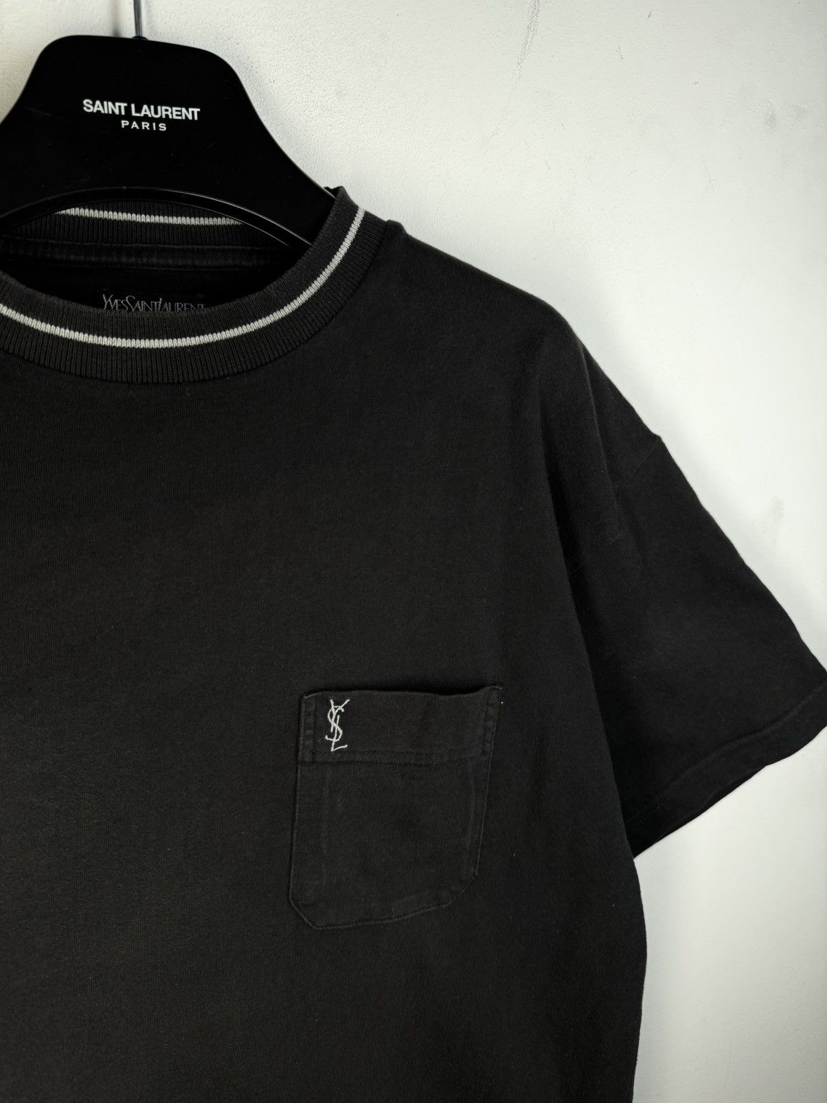 Yves Saint Laurent YSL Flocking Birds T-Shirt Black | Grailed