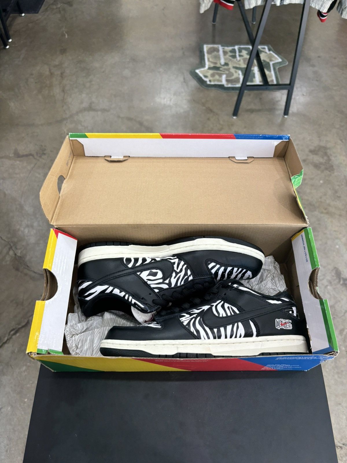 Nike Nike SB Dunk Low OG Quartersnacks Zebra Sz. 7.5 Size US 7.5 / EU 40-41 - 10 Thumbnail