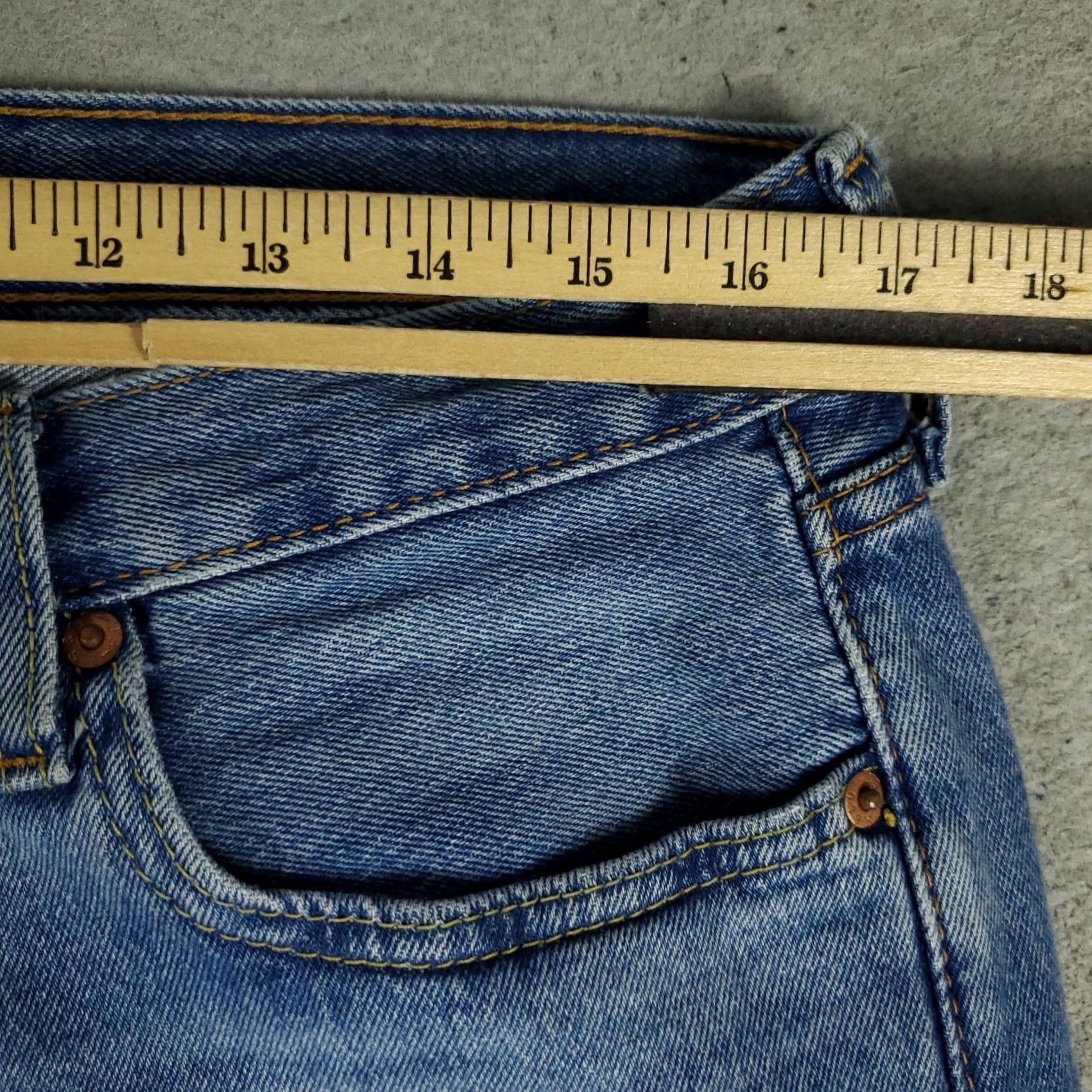 Levi's Levi's 501 Jeans Mens Regular Fit Blue Denim Button Fly Straight Leg 34x30 Pants Size US 34 / EU 50 - 3 Thumbnail