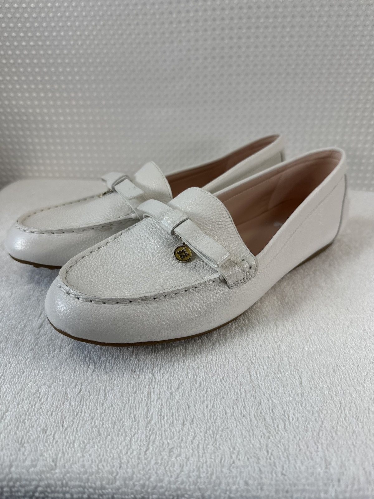 Kate Spade Kate Spade Desi White Leather Bow Loafers Size US 10 / IT 40 - 1 Thumbnail