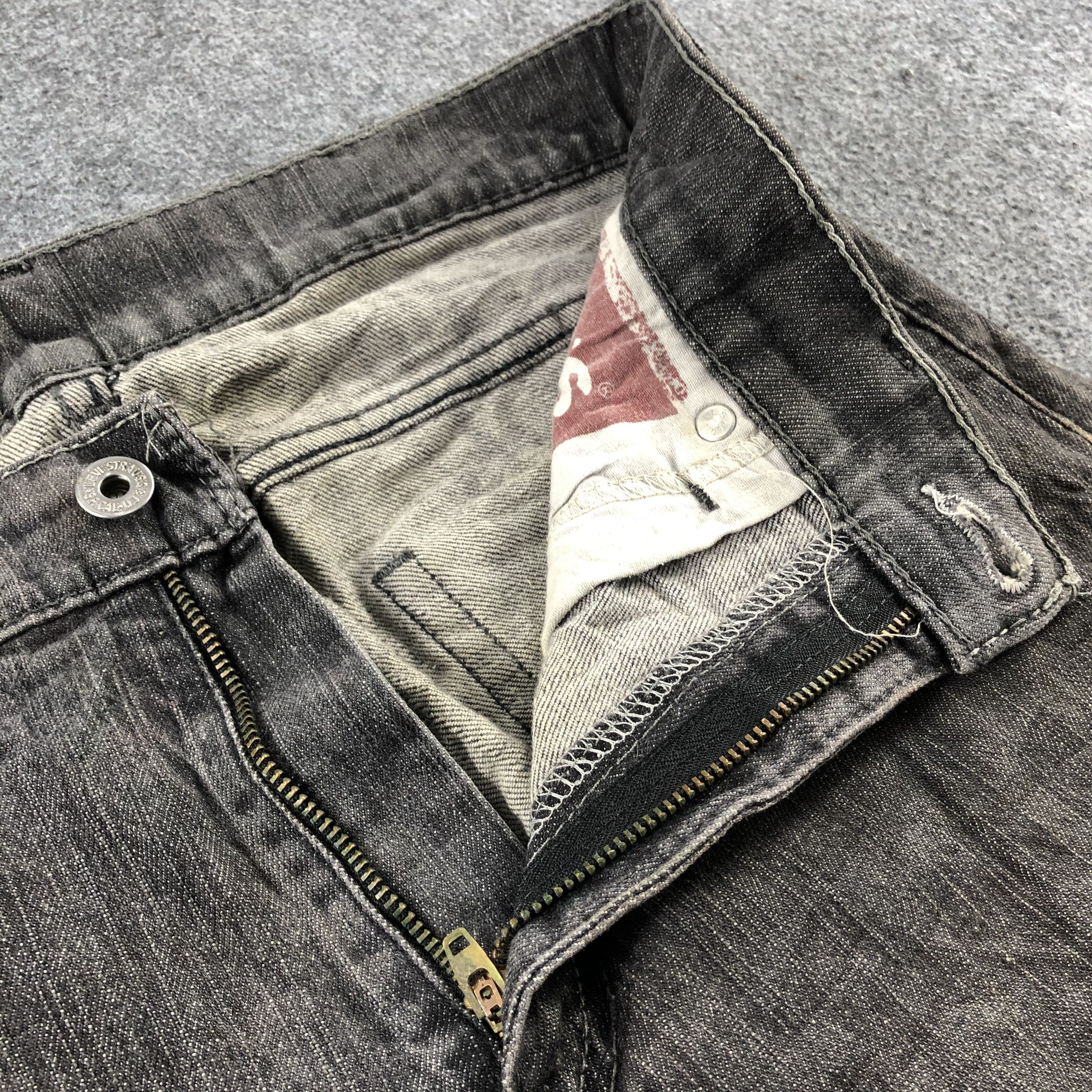 Levi's Vintage Faded Black Levis 511 Jeans-J2675 Size US 31 - 9 Thumbnail