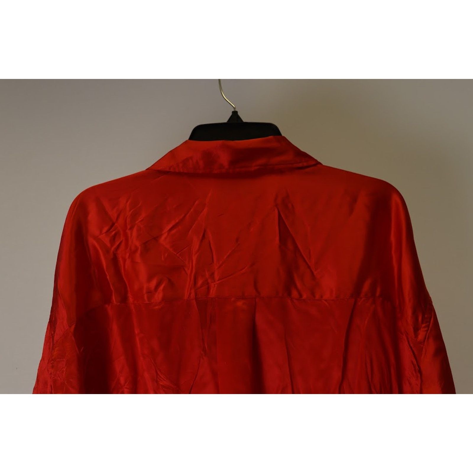 Balenciaga o1rshd1 Fluid Silk Satin Short Sleeve Shirt in Red Size US M / EU 48-50 / 2 - 7 Thumbnail