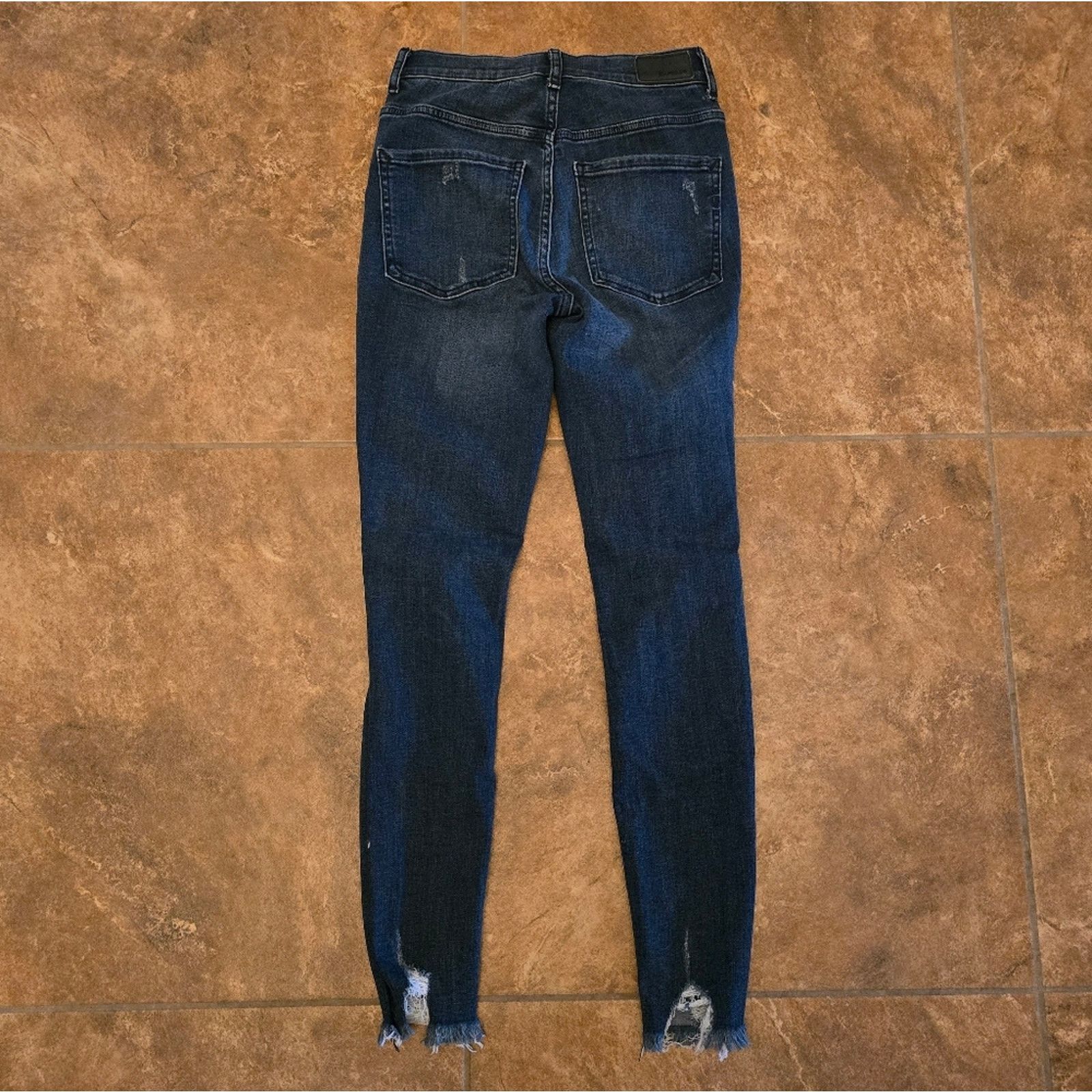 Express Dark Denim | EXPRESS | Distressed High Rise Jean Size 25" / US 0 / IT 36 - 2 Thumbnail