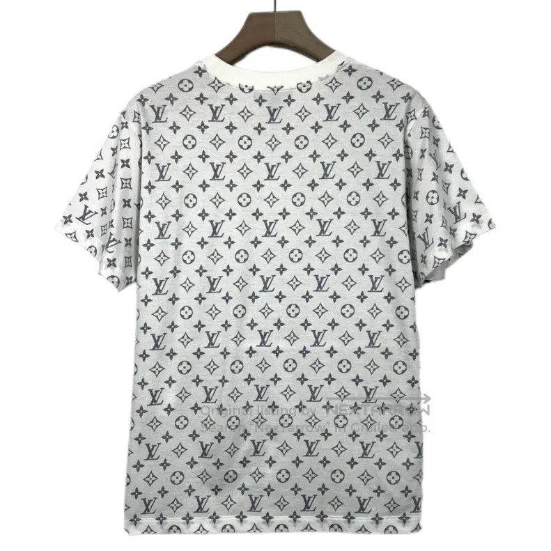 Louis Vuitton Louis Vuitton White neckline chain presbyopic full Logo sh Size US L / EU 52-54 / 3 - 2 Thumbnail