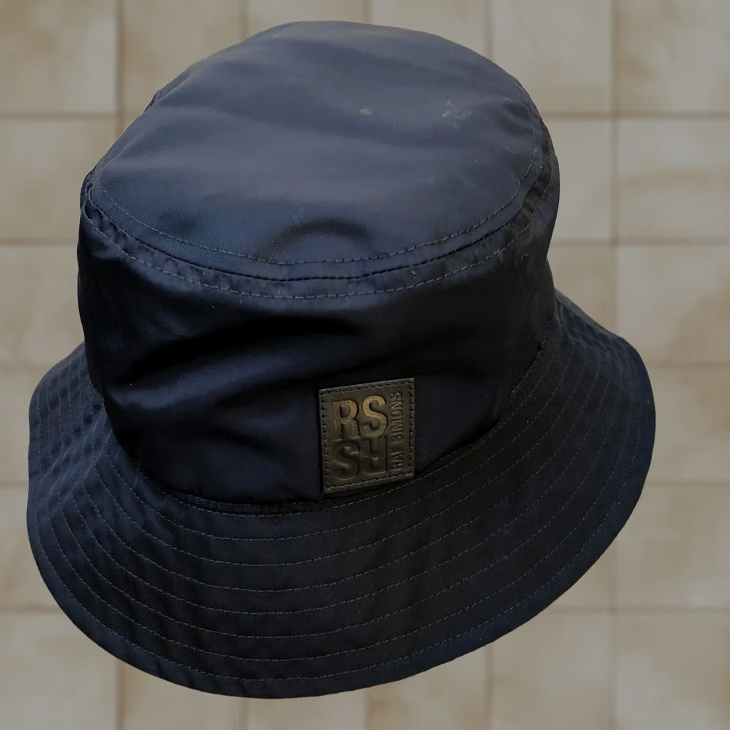 Raf Simons RAF SIMONS Spring-Summer 2023 Nylon Bucket Hat Unisex Black Italy Cap Designer Size ONE SIZE - 1 Thumbnail