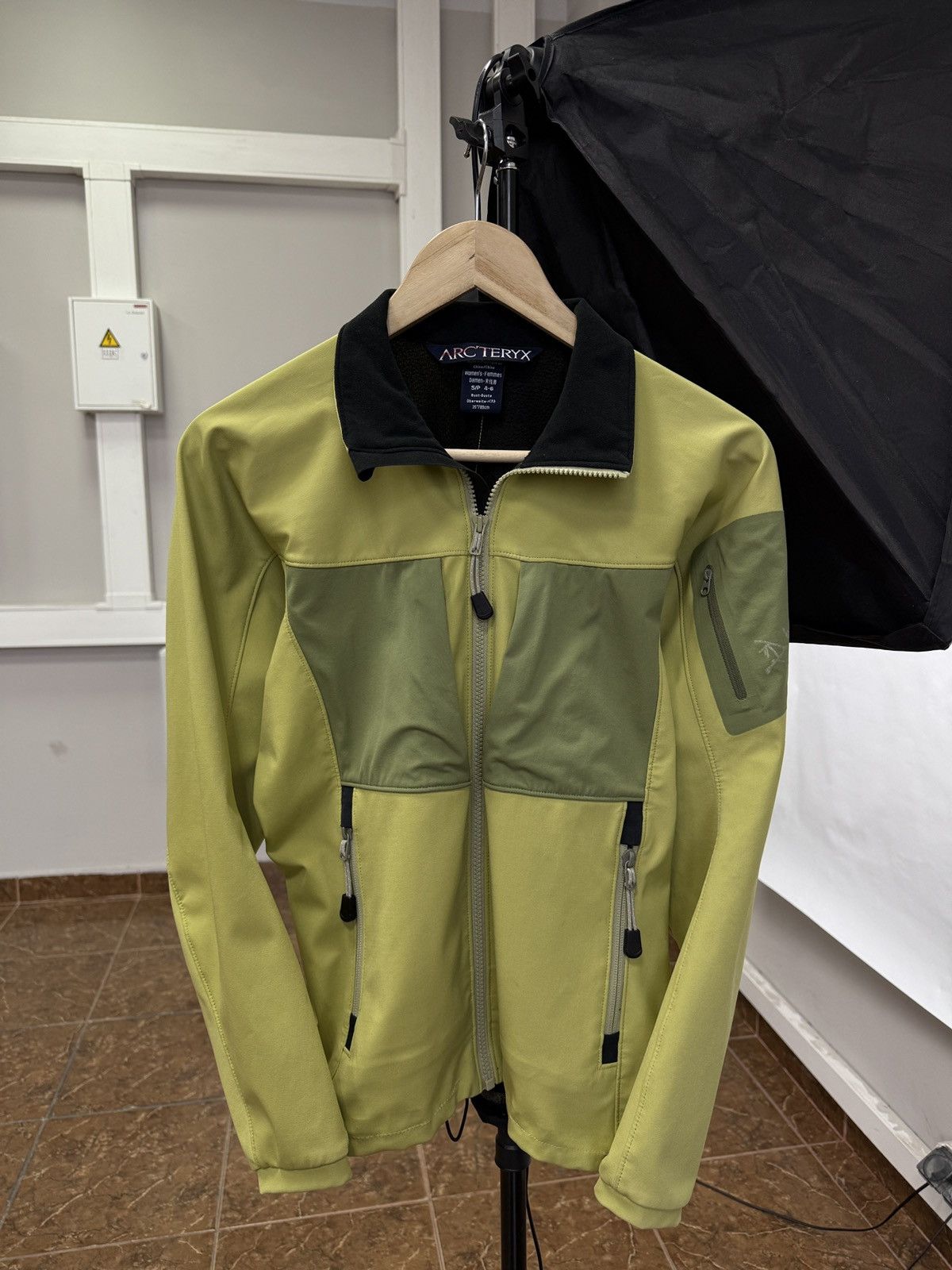 Arc'teryx 🇺🇸 Y2K Arc’teryx Softshell Polartec Jacket Women’s Size S / US 4 / IT 40 - 1 Thumbnail