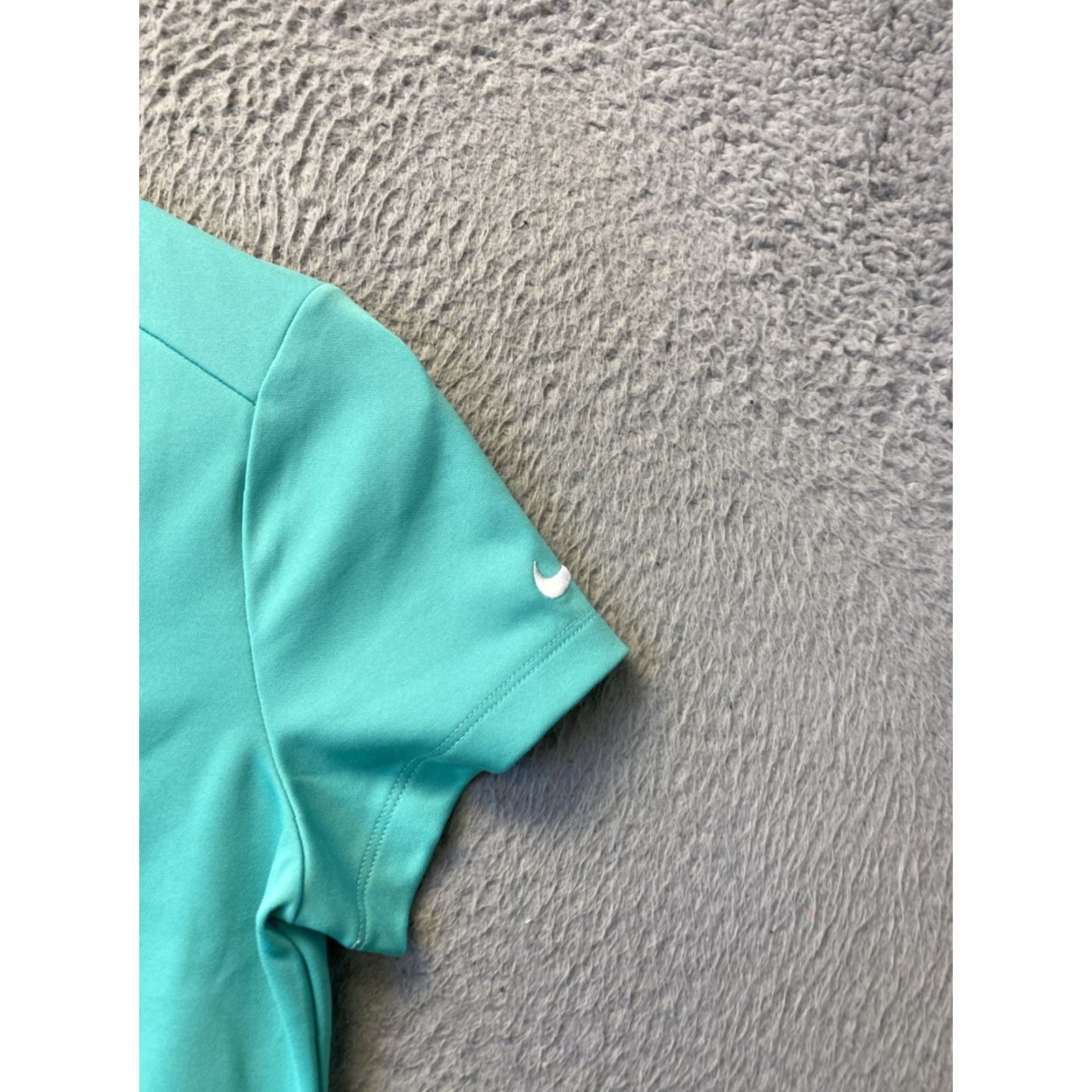 Nike NIKE Dri-FIT Golf Polo Shirt Women’s Knit 100% Polyester Short Sleeve Green Size S Standard Fit Regular Polo Basketball? Size S / US 4 / IT 40 - 3 Thumbnail