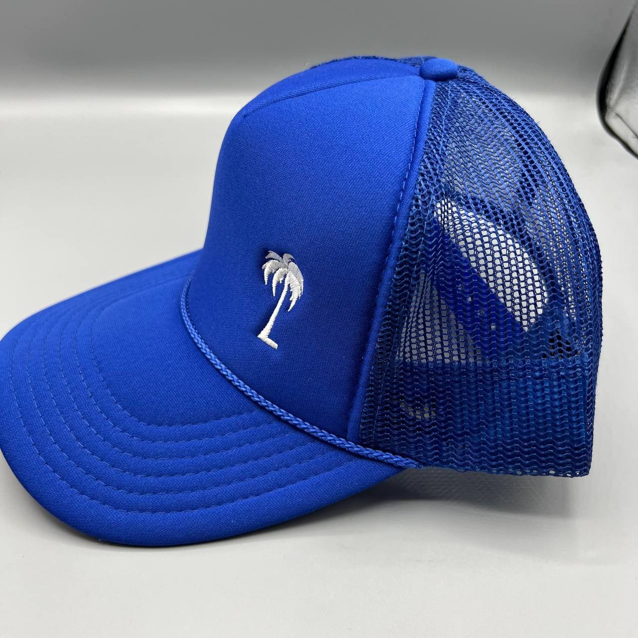 The Unbranded Brand Miami Beach Trucker Hat Men Palm Tree Otto Snap Back Cap Size ONE SIZE - 4 Thumbnail