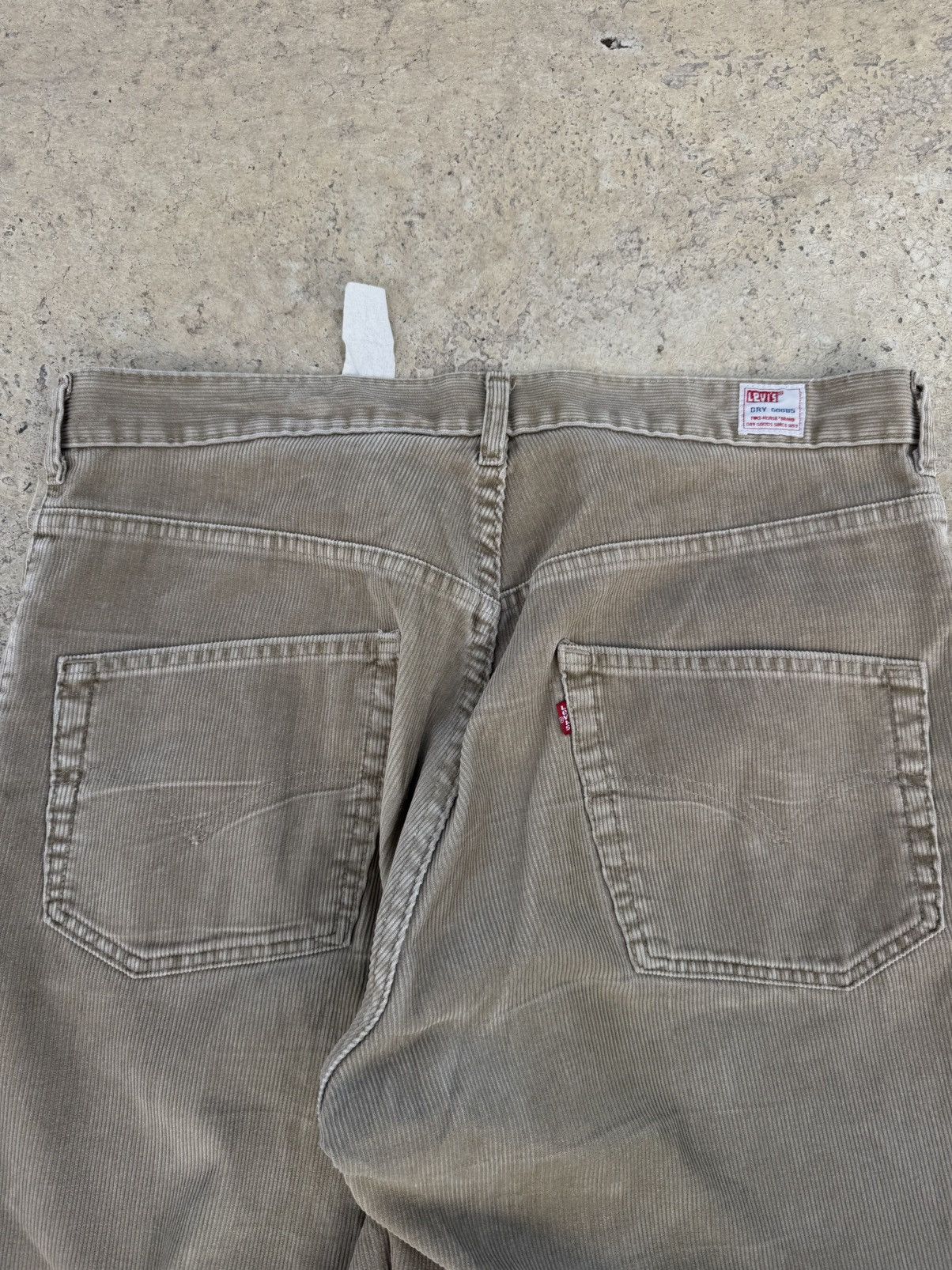 Levi's Levi's brown corduroy pants 598 Size US 38 / EU 54 - 6 Thumbnail