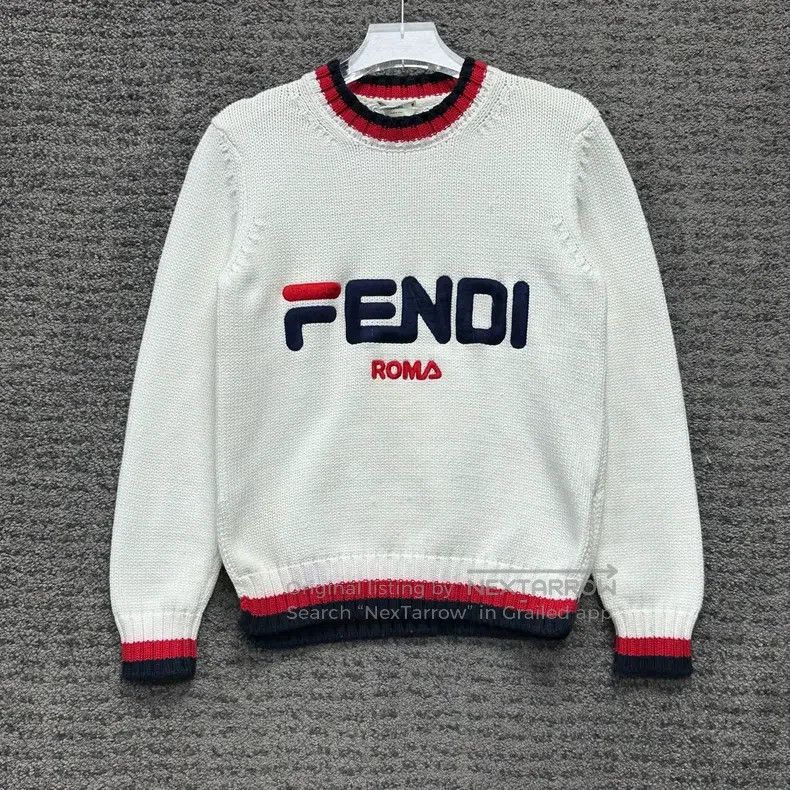 Fendi Fendi Embroidered Logo White Knit Sweater Size XS / US 0-2 / IT 36-38 - 1 Thumbnail