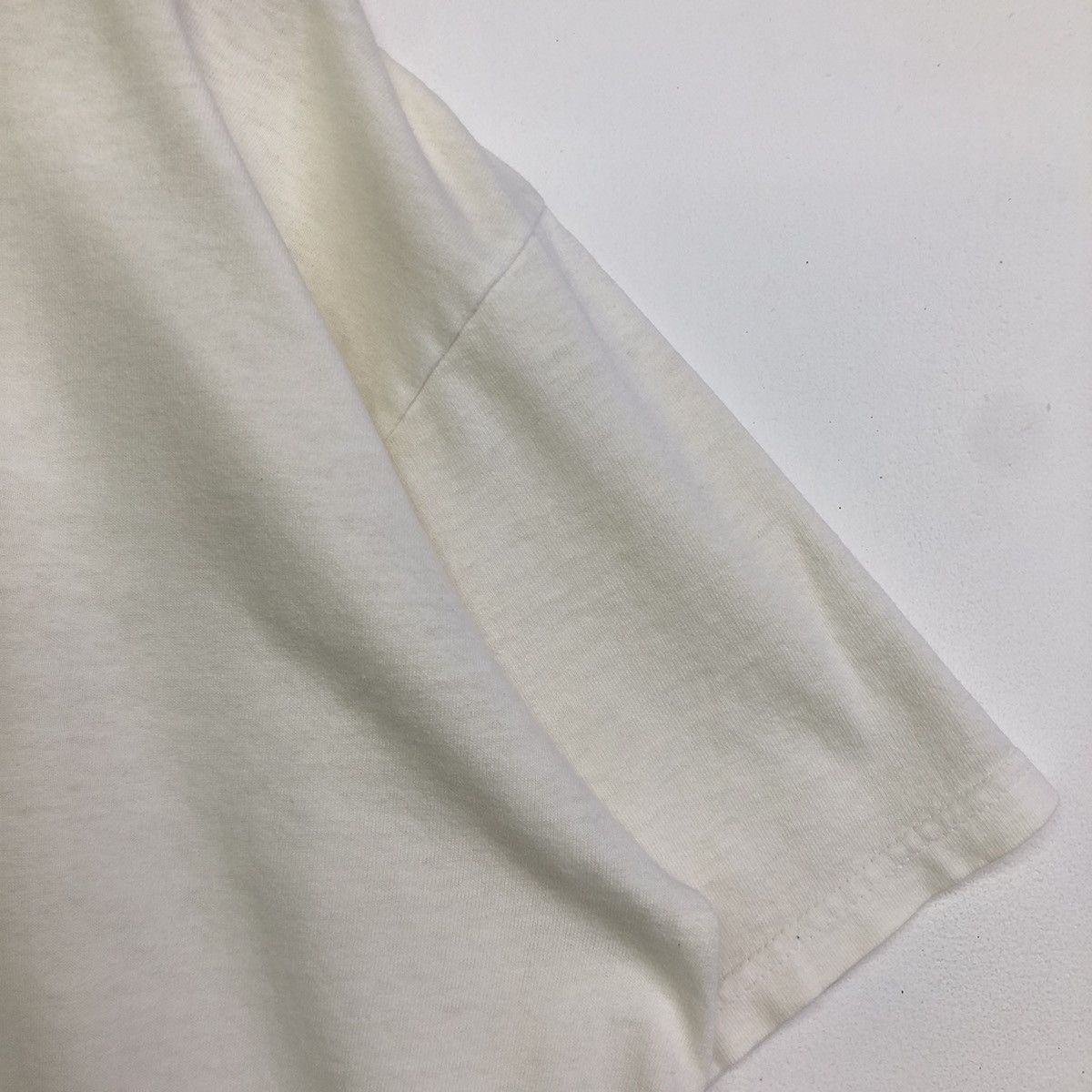 Nike Vintage Nike Air Embriodery Spellout Tshirt Size US L / EU 52-54 / 3 - 6 Thumbnail