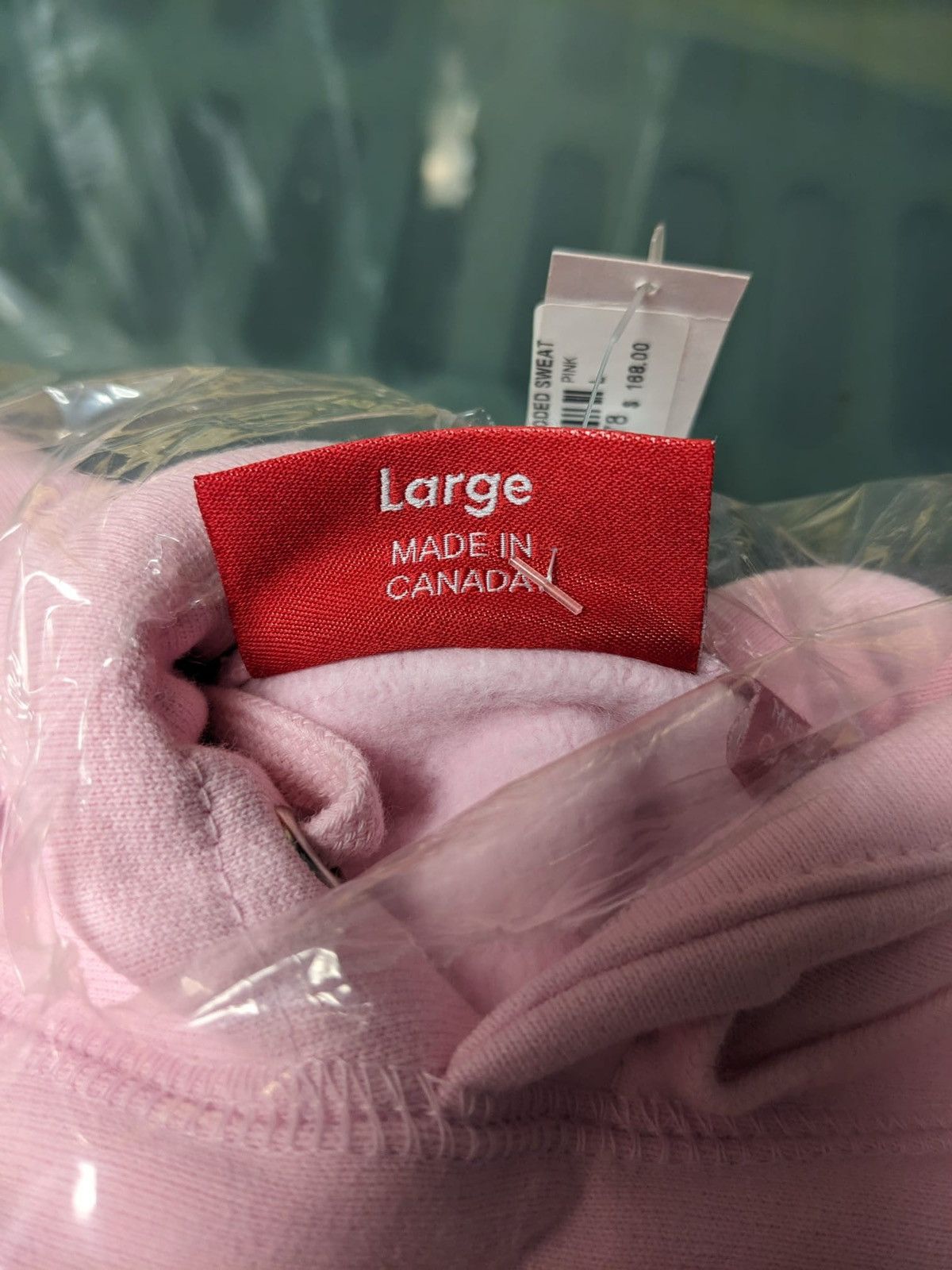 Supreme FW19 SUPREME BANDANA BOX LOGO HOODED SWEATSHIRT HOODIE PINK Size US L / EU 52-54 / 3 - 5 Thumbnail