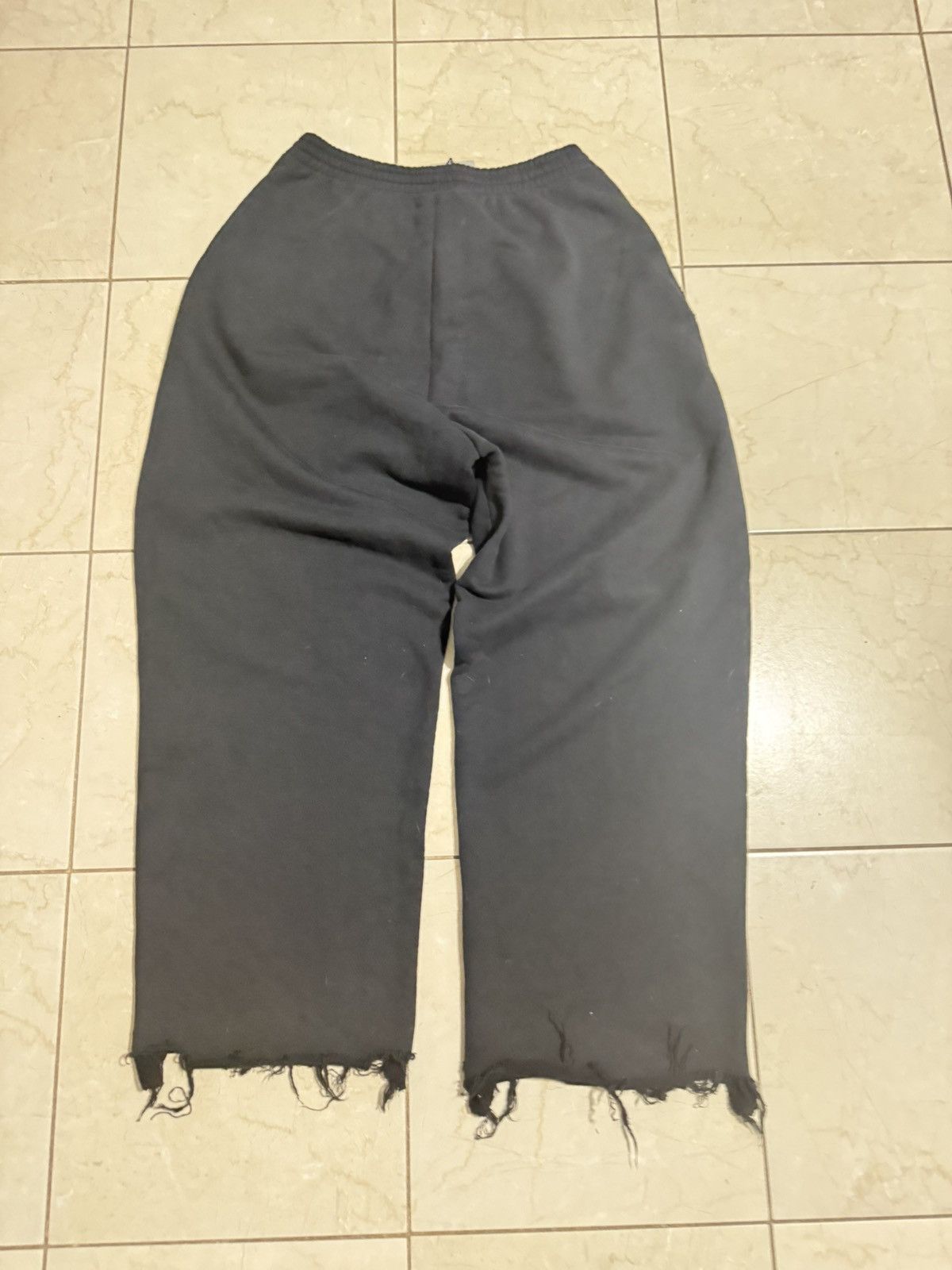 Balenciaga balenciaga black sweatpants baggy Size US 32 / EU 48 - 9 Thumbnail