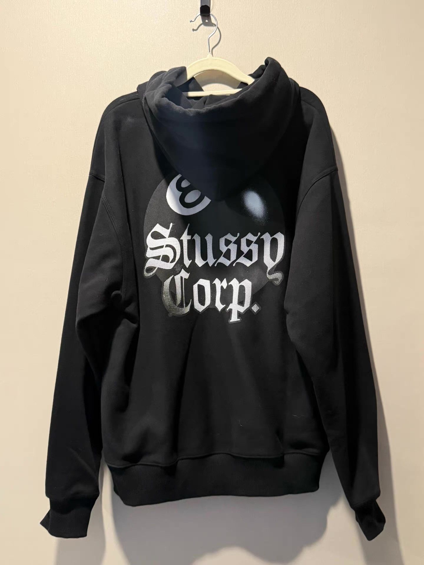 Stussy Stussy black 8Ball printed hoodie Q20 Size US L / EU 52-54 / 3 - 2 Thumbnail