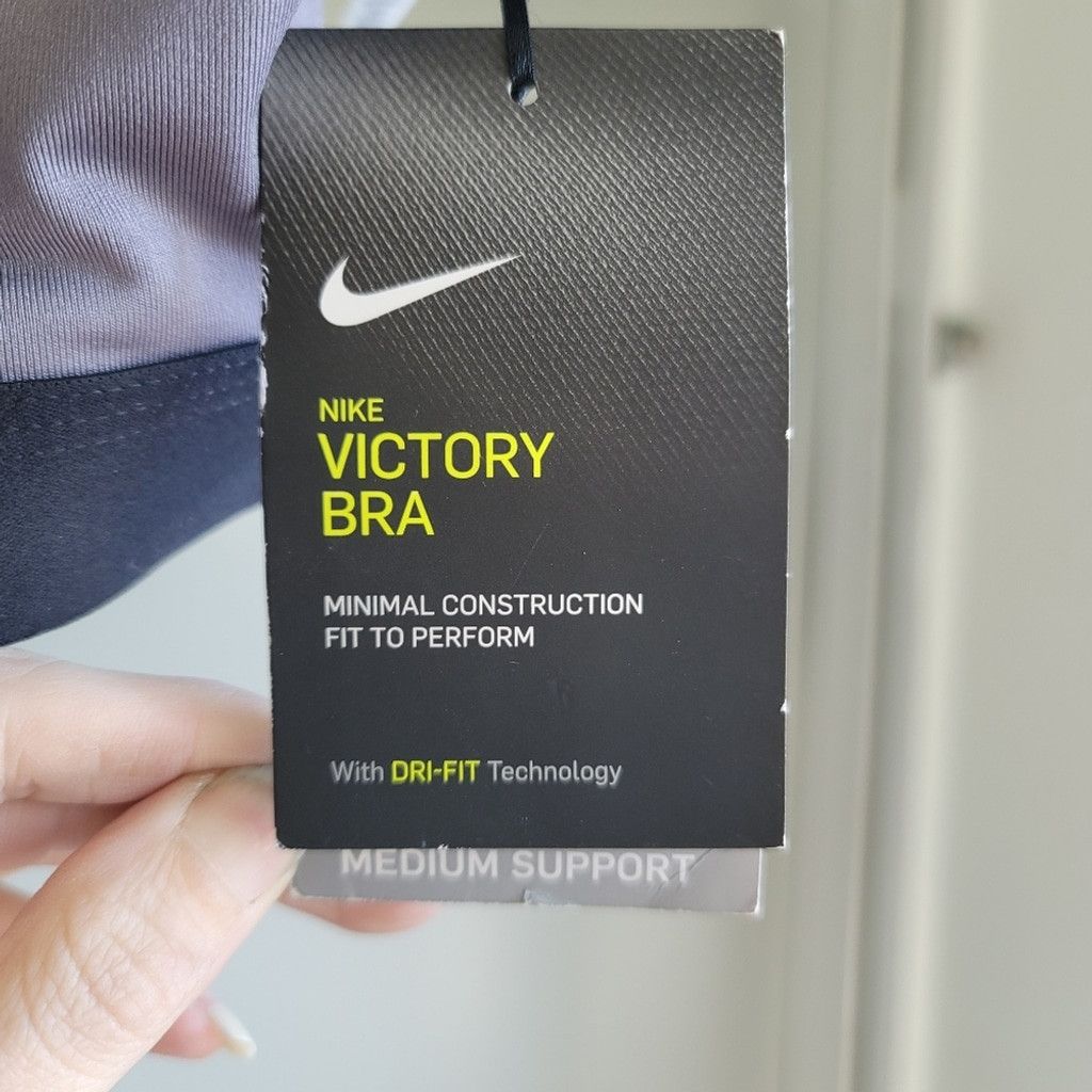 Nike NWT Nike Victory Black and Gray Color-block Sports Bra Size ONE SIZE - 7 Thumbnail