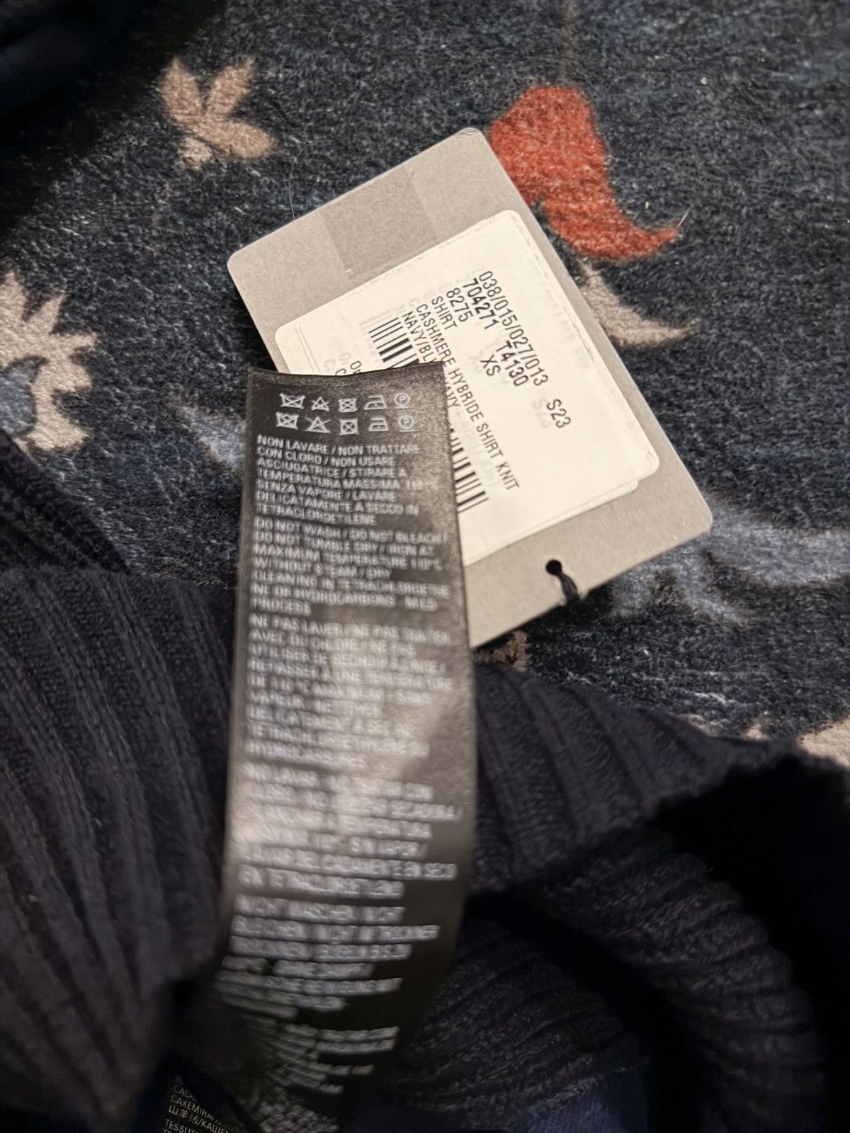 Balenciaga BALENCIAGA SWEATER WITH FLANNEL Size US XS / EU 42 / 0 - 6 Thumbnail