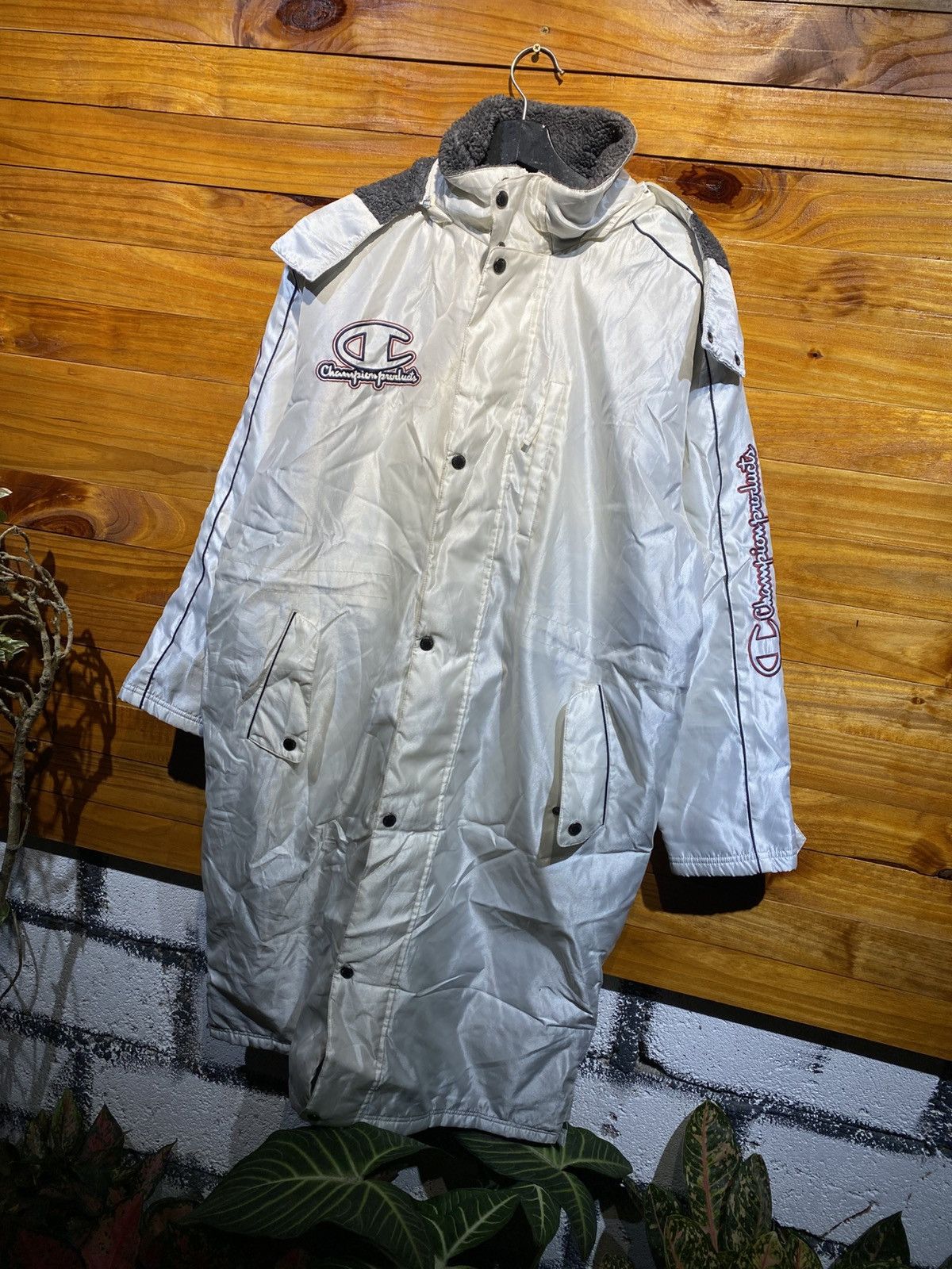 Champion Vintage Champion Products White Long Parka Jacket Sherpa Size US S / EU 44-46 / 1 - 4 Thumbnail