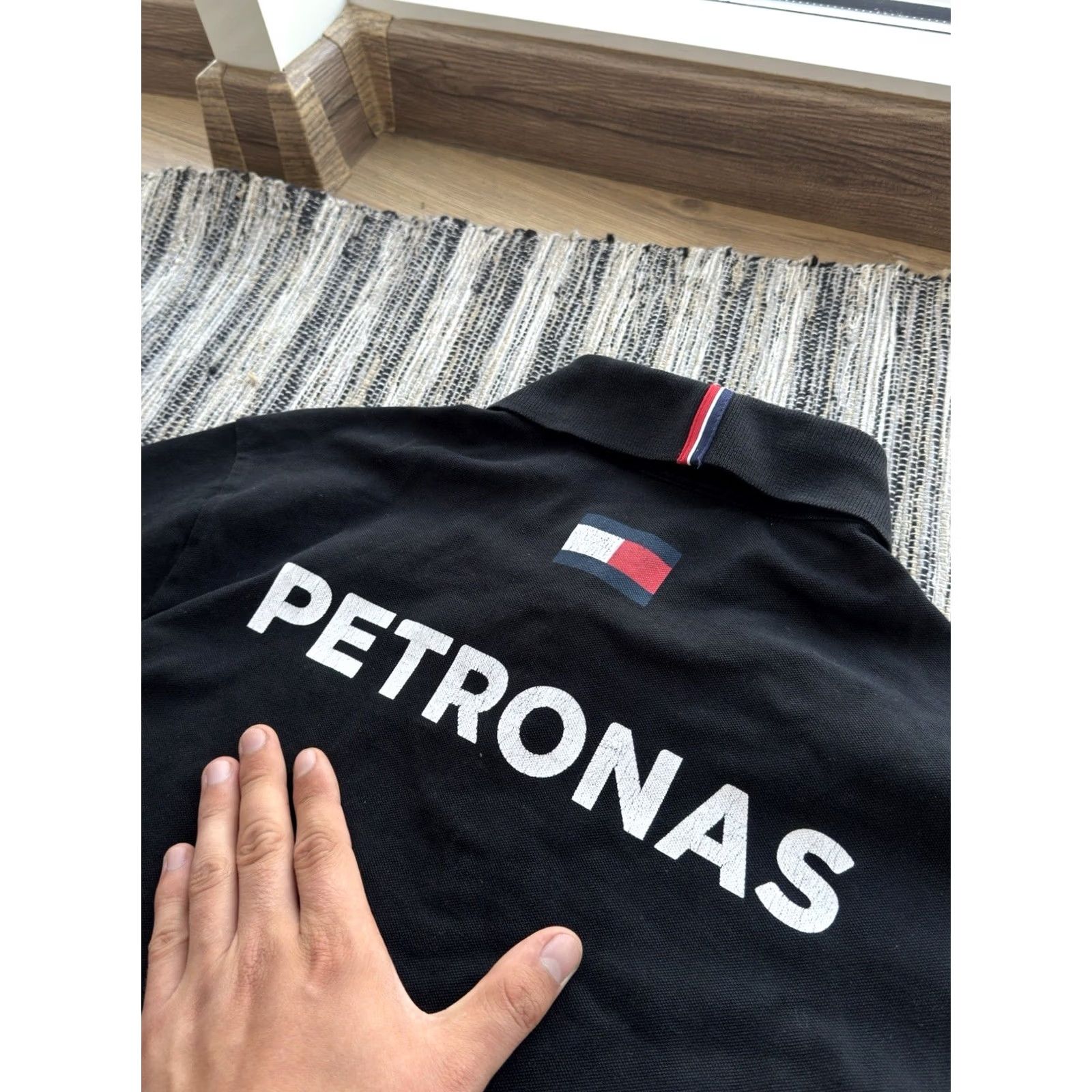 Mercedes-Benz Mercedes-Benz AMG Petronas Formula One Team Black Polo T-shirt Size M Men Size US M / EU 48-50 / 2 - 5 Thumbnail
