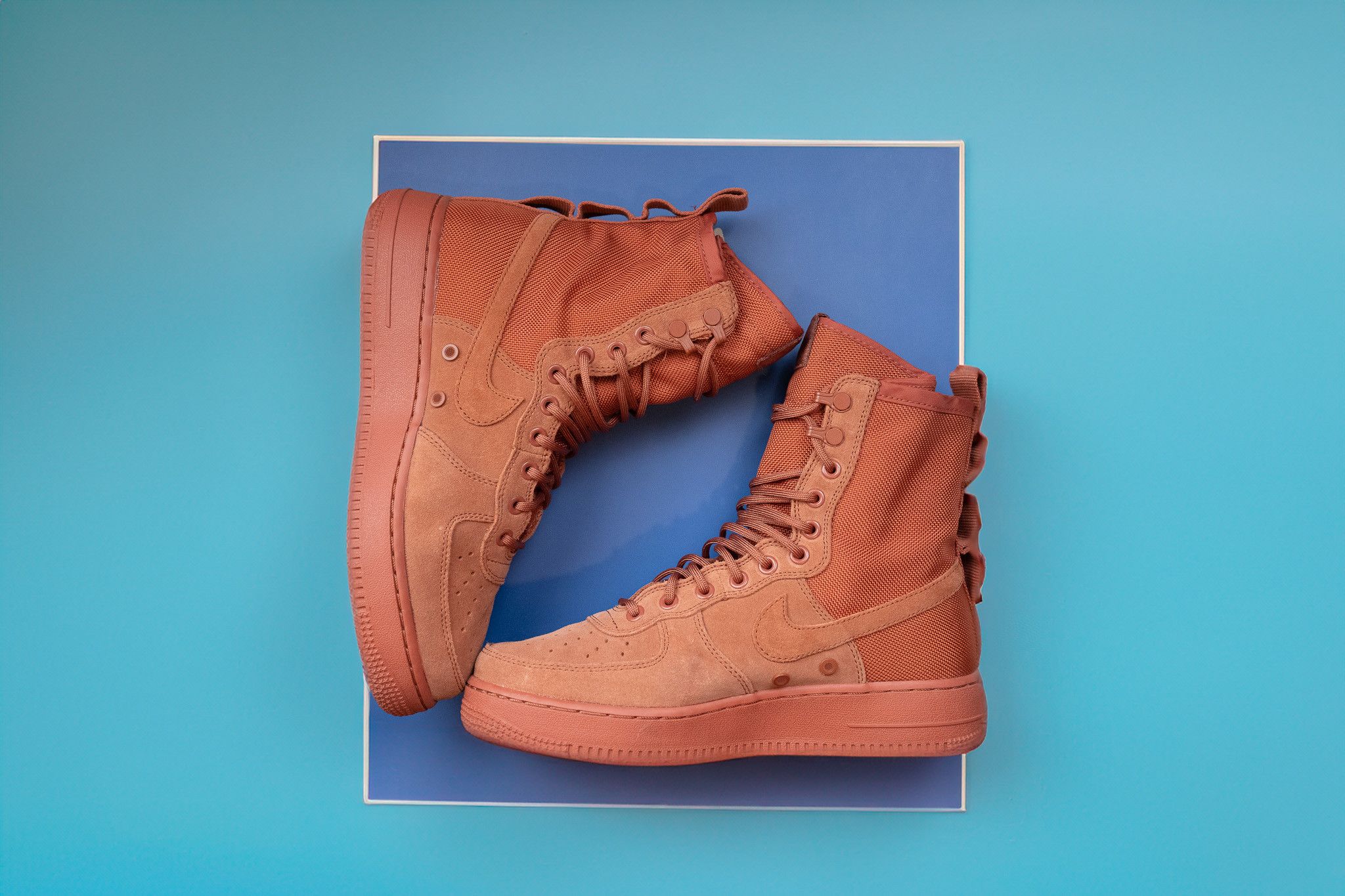 Nike SF Air Force High Dusty Peach