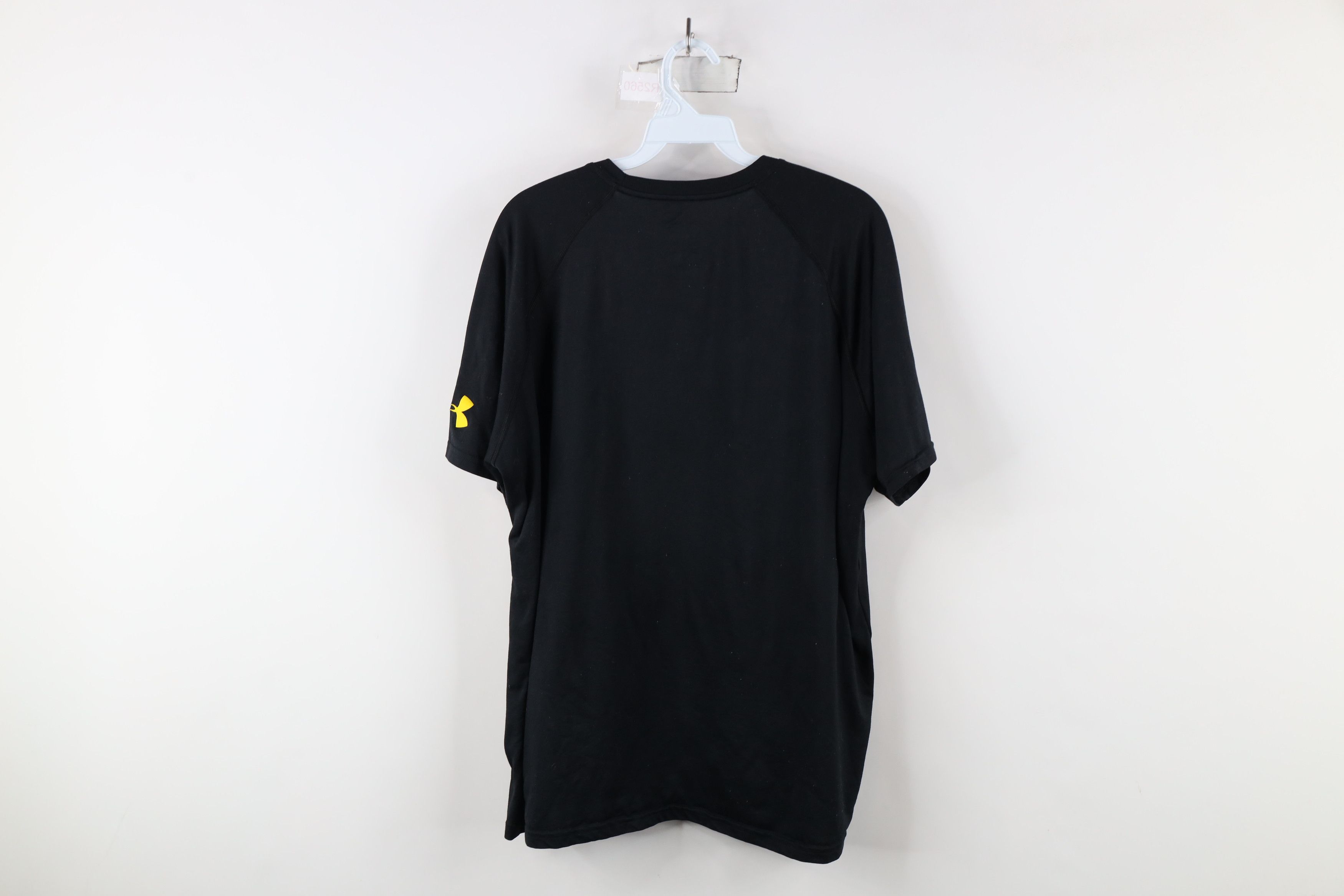 Under Armour × Vintage Under Armour Loose Batman Superhero Gym Training T-Shirt Size US L / EU 52-54 / 3 - 8 Thumbnail