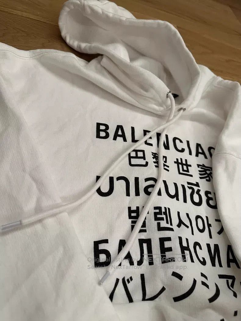 Balenciaga Balenciaga Seven Languages Hoodie Size US S / EU 44-46 / 1 - 5 Thumbnail