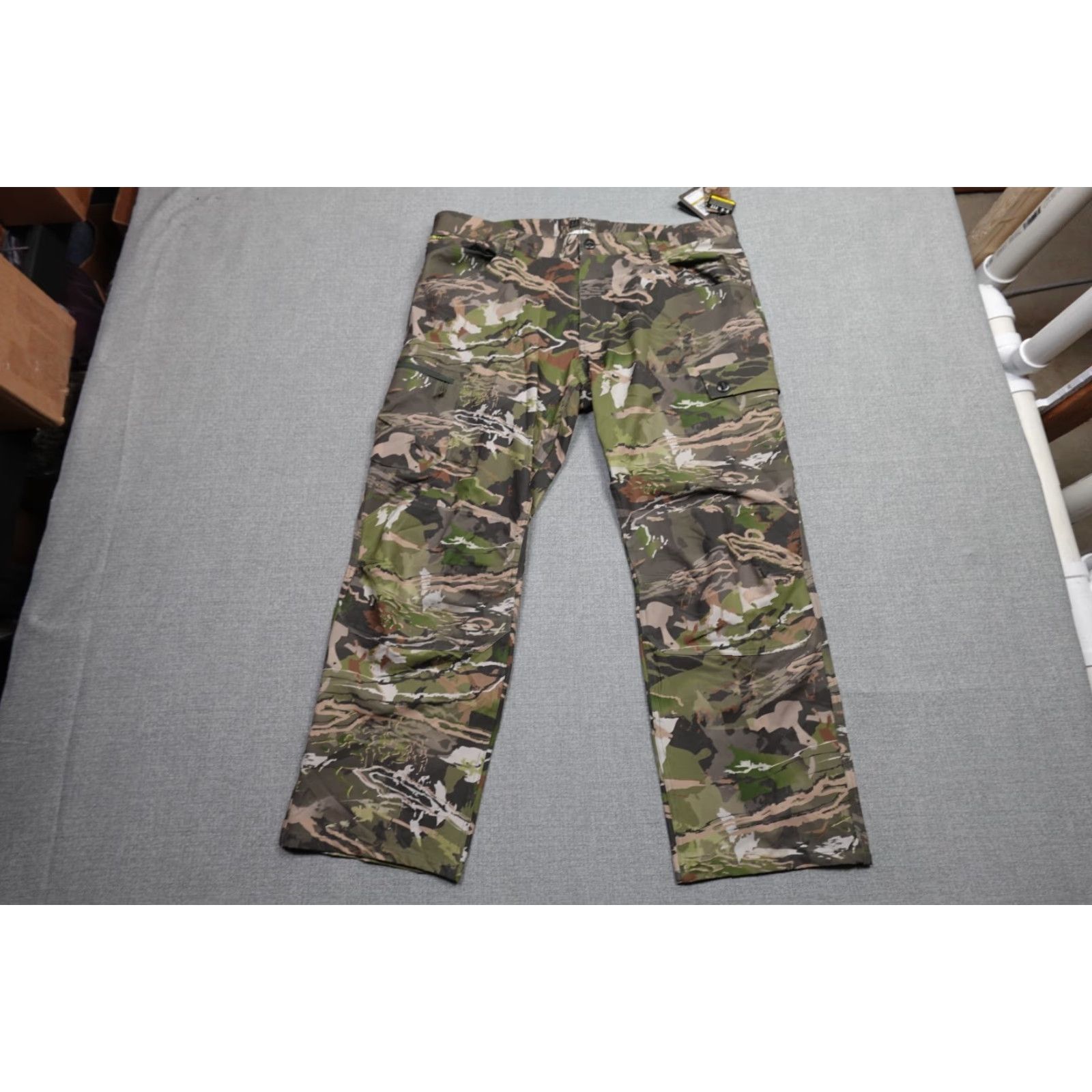 Under Armour VINTAGE Under Armour Pants Mens 44x32 Brown Camo Ridge Reaper Hunting Outdoors Loose NWT Size US 44 / EU 60 - 2 Thumbnail