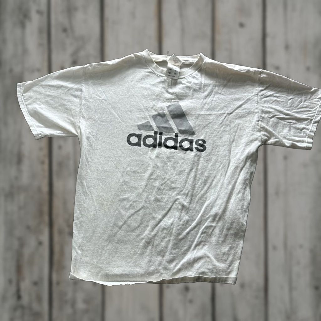 Adidas VINTAGE Adidas Shirt Mens Large White Big Logo Graphic Tee T-Shirt Sports y2k Size US L / EU 52-54 / 3 - 1 Thumbnail