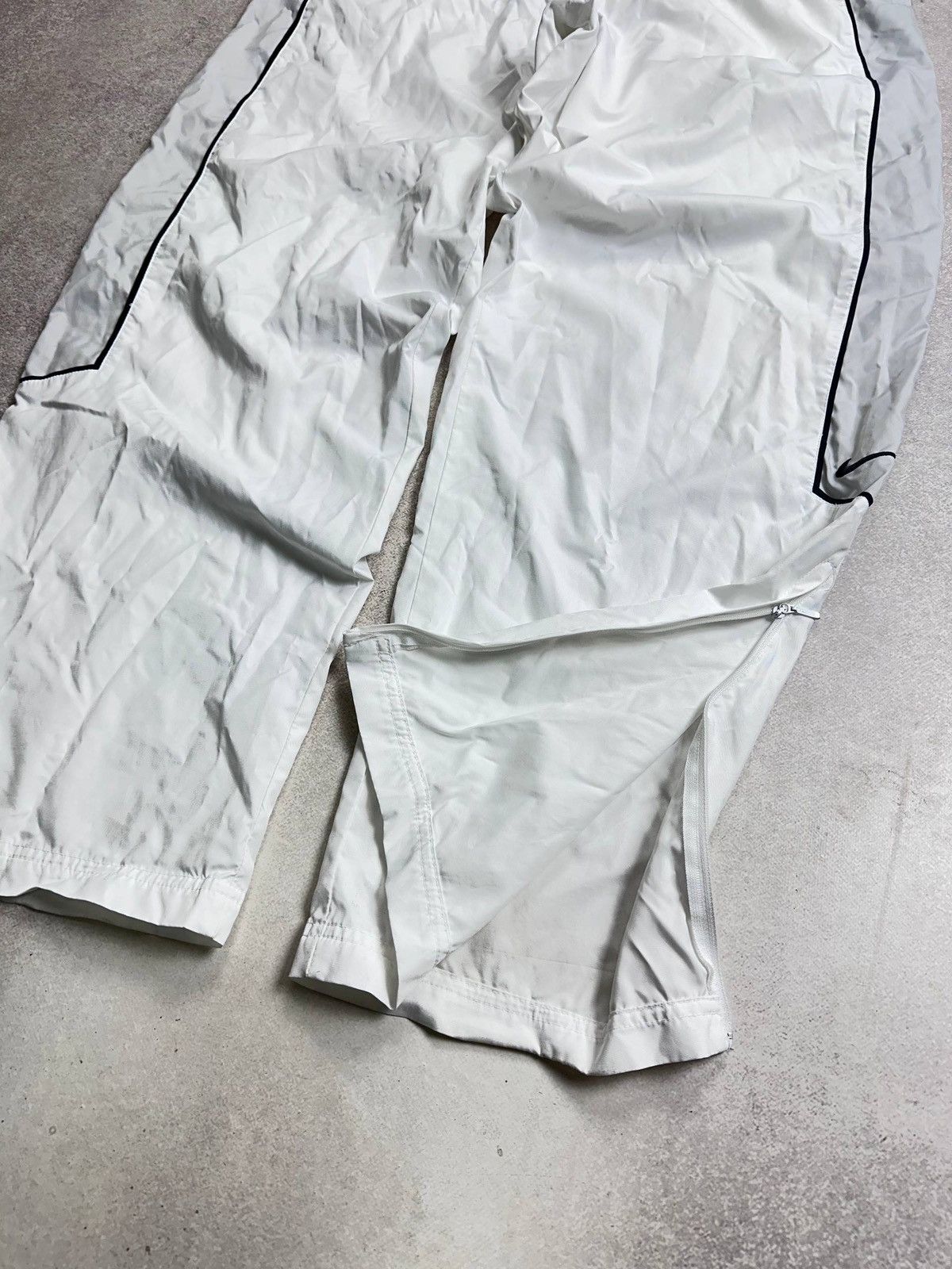 Vintage Nike TN Skepta Style Y2K White Baggy Track Pants XL