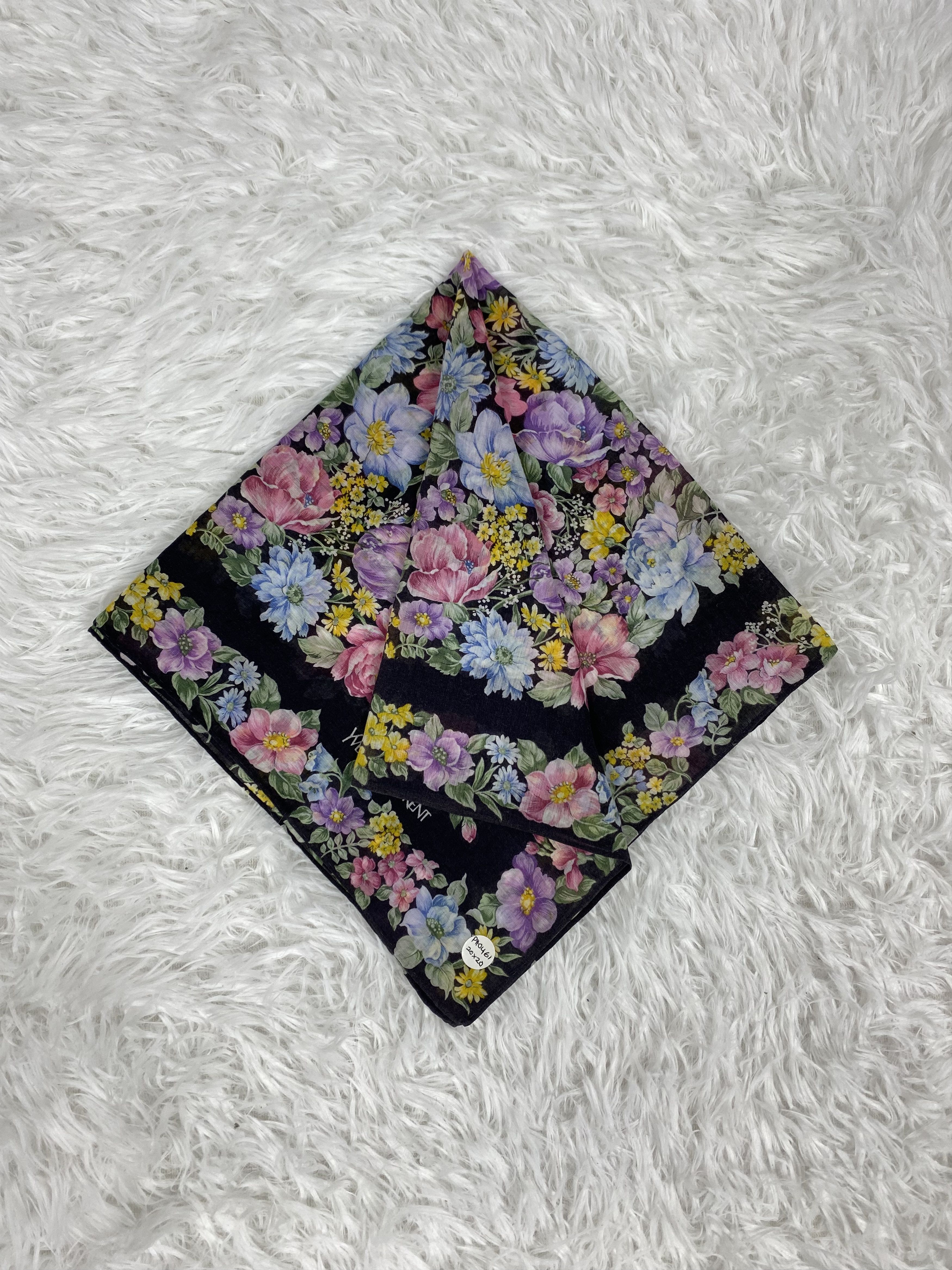 Yves Saint Laurent Vintage Yves Saint Laurent Handkerchief Neckerchief PH0461 Size ONE SIZE - 1 Thumbnail
