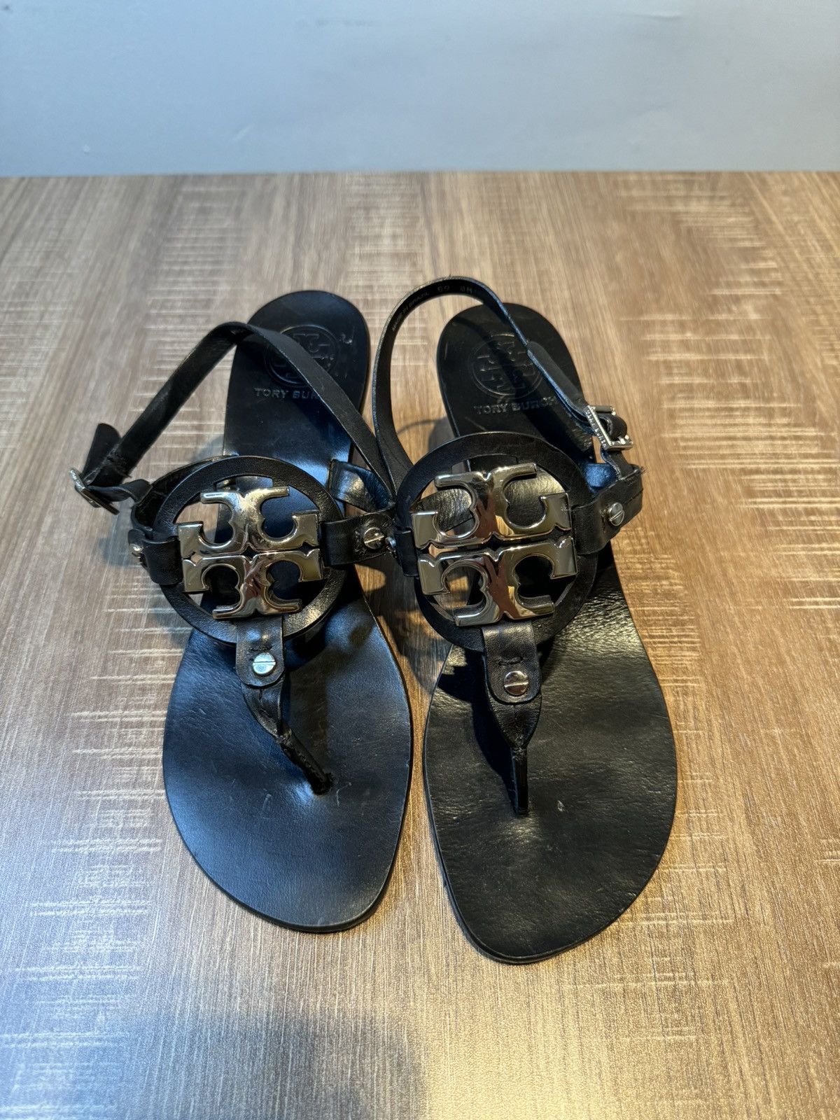 Tory Burch Tory Burch Black Leather Holly Kitten Heel Sandals Size 8 Size US 8 / IT 38 - 3 Thumbnail