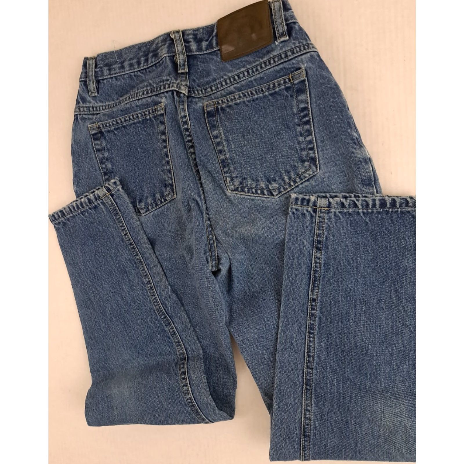Vintage **St. John's Bay Petite Woman Blue Jeans Classic Fit** User: **Vintage Woman Blue Petite Jeans Classic Fit** Size 27" / US 4 / IT 40 - 5 Thumbnail