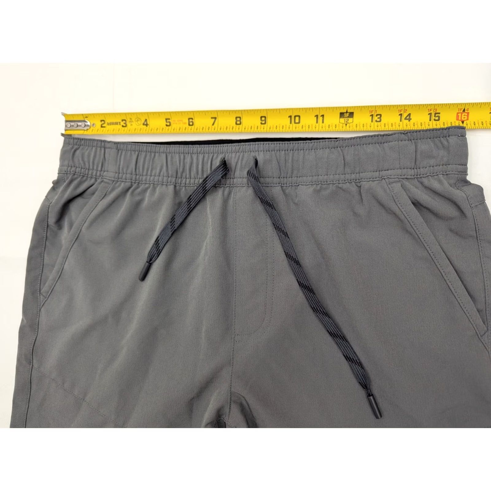 Vintage Gerry Gray Lightweight Cargo Shorts Men 32 Inseam 10" Flat Front Front Zip Pockets Chino EUC Size US 32 / EU 48 - 5 Thumbnail