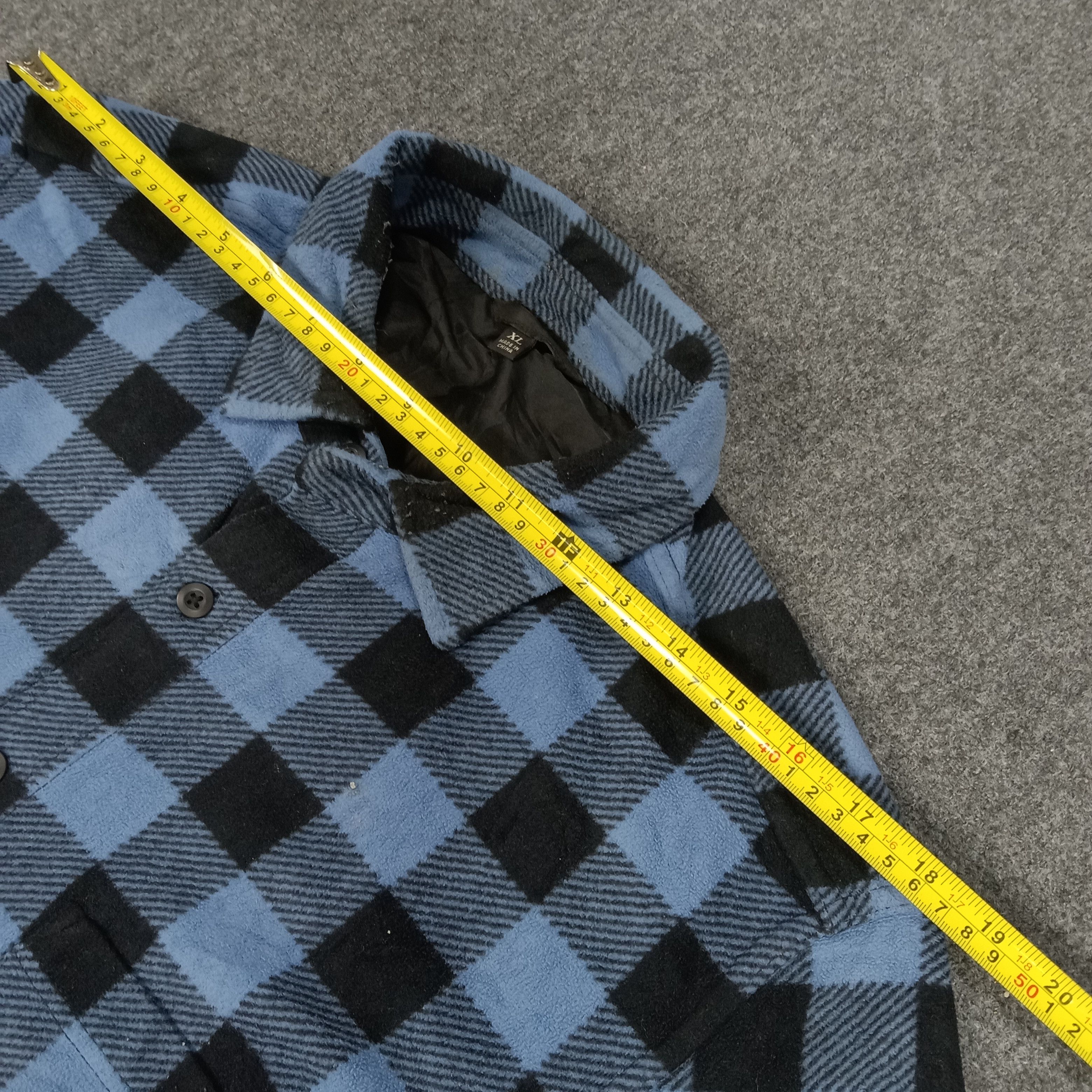 Japanese Brand × Vintage Uniqlo Japanese Skulls Custom Design Shirt Button Up Size US XL / EU 56 / 4 - 7 Thumbnail
