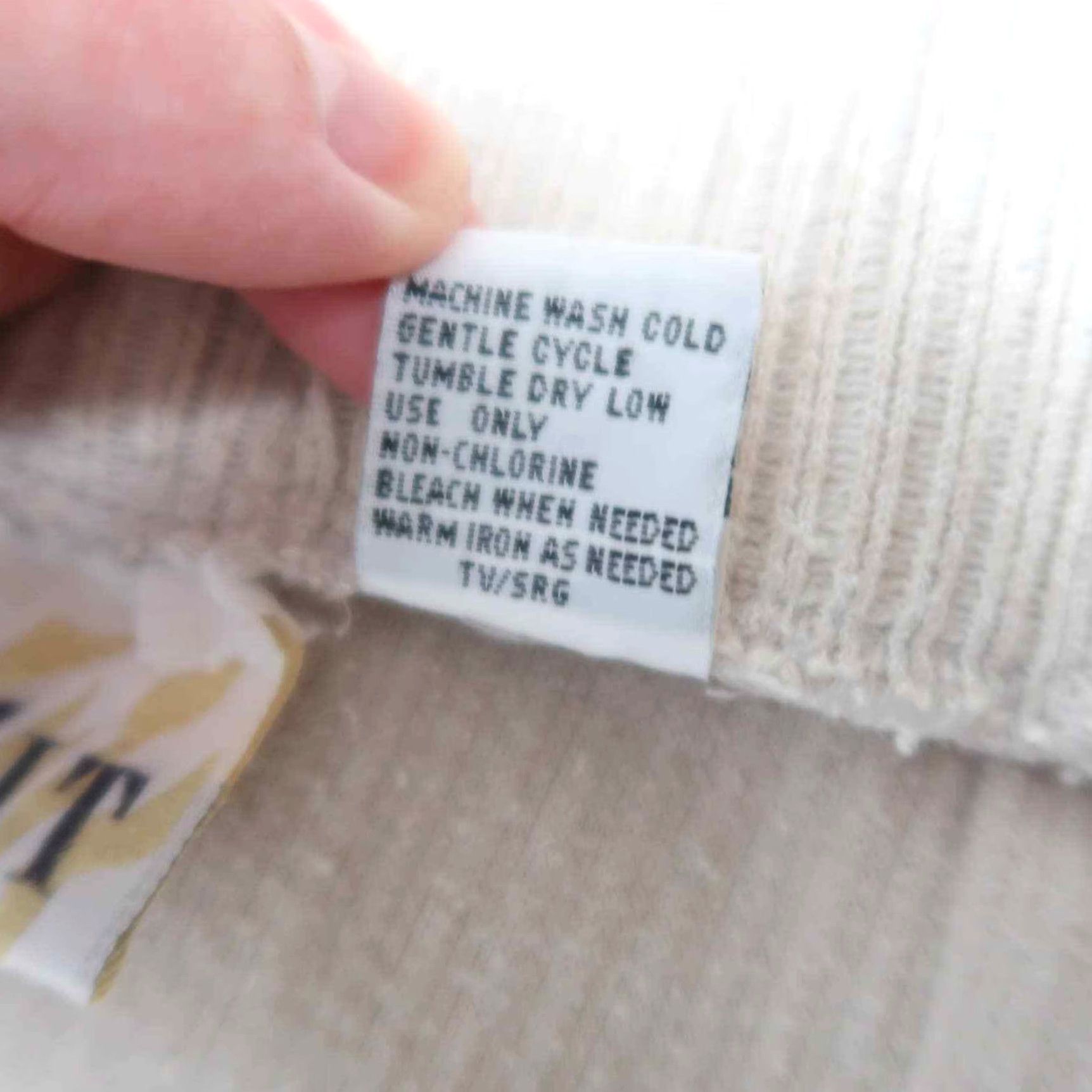 Vintage VINTAGE Mix It Cream Ribbed Knit Midi Skirt S 1990s Casual Womens/Unisex? (but we must end with gender if applicable). Size 28" / US 6 / IT 42 - 4 Thumbnail