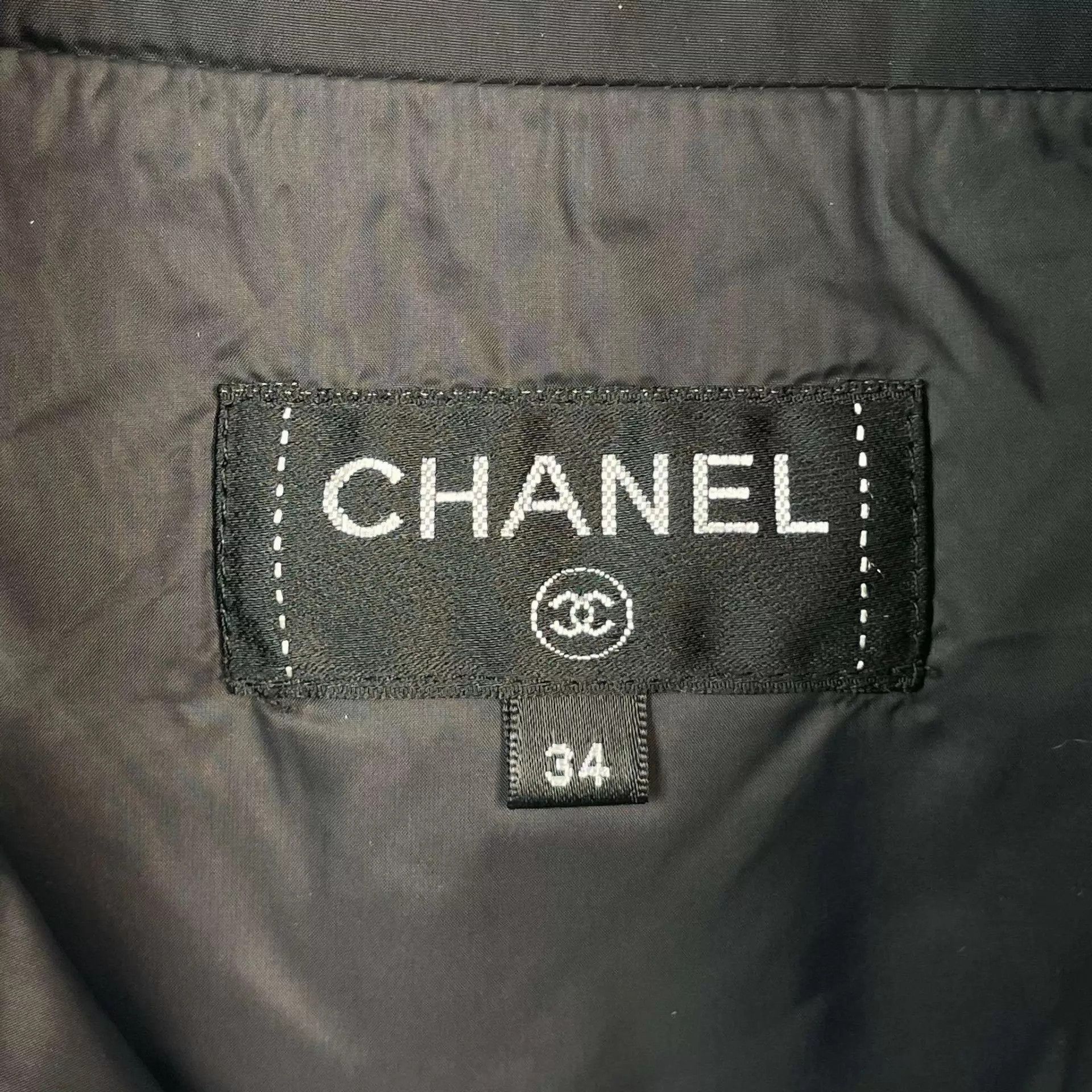 Chanel Chanel black poly waist cinch puffer jacket 34 Size XS / US 0-2 / IT 36-38 - 4 Thumbnail